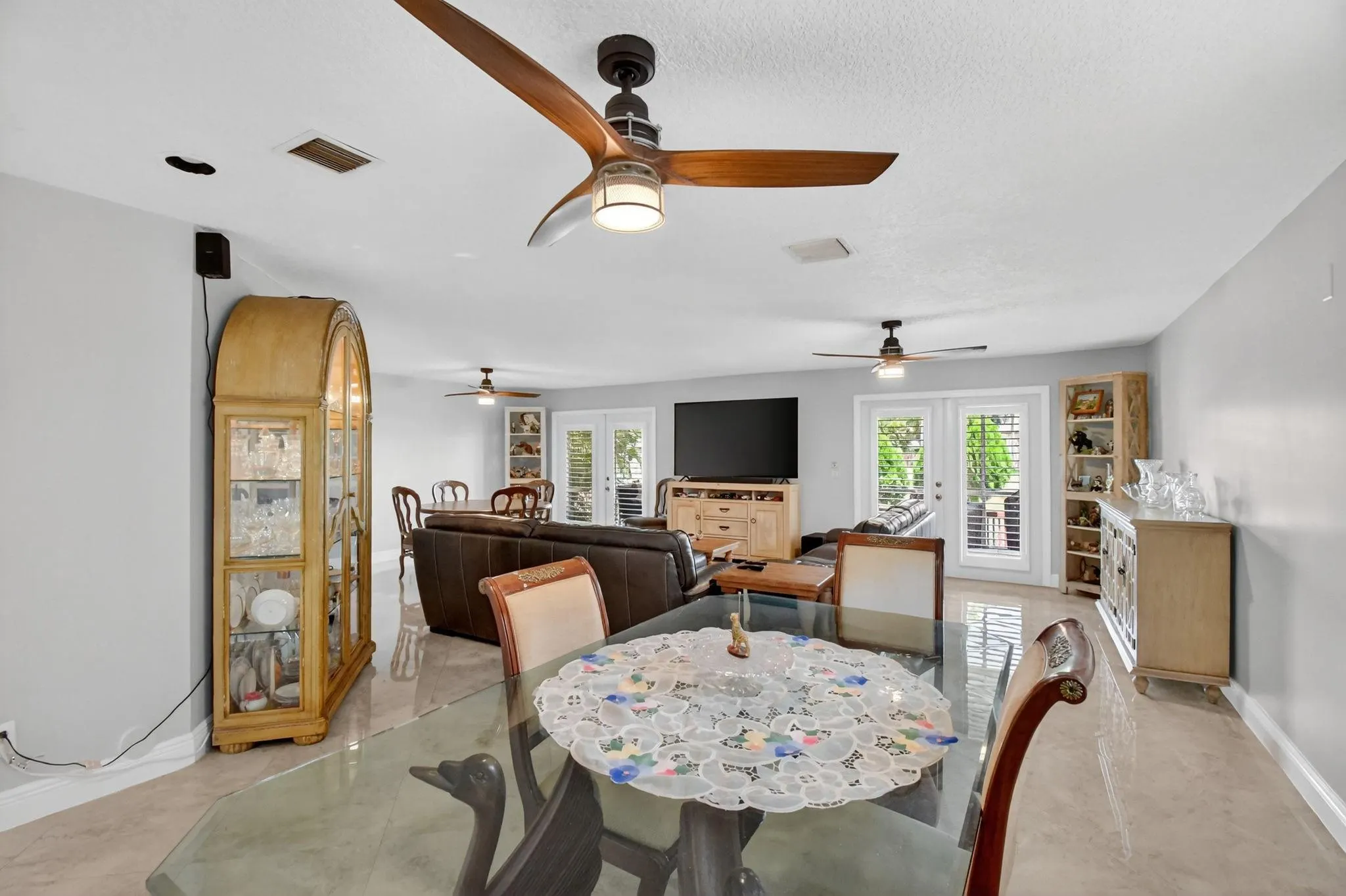9861 Fairway Cove Ln