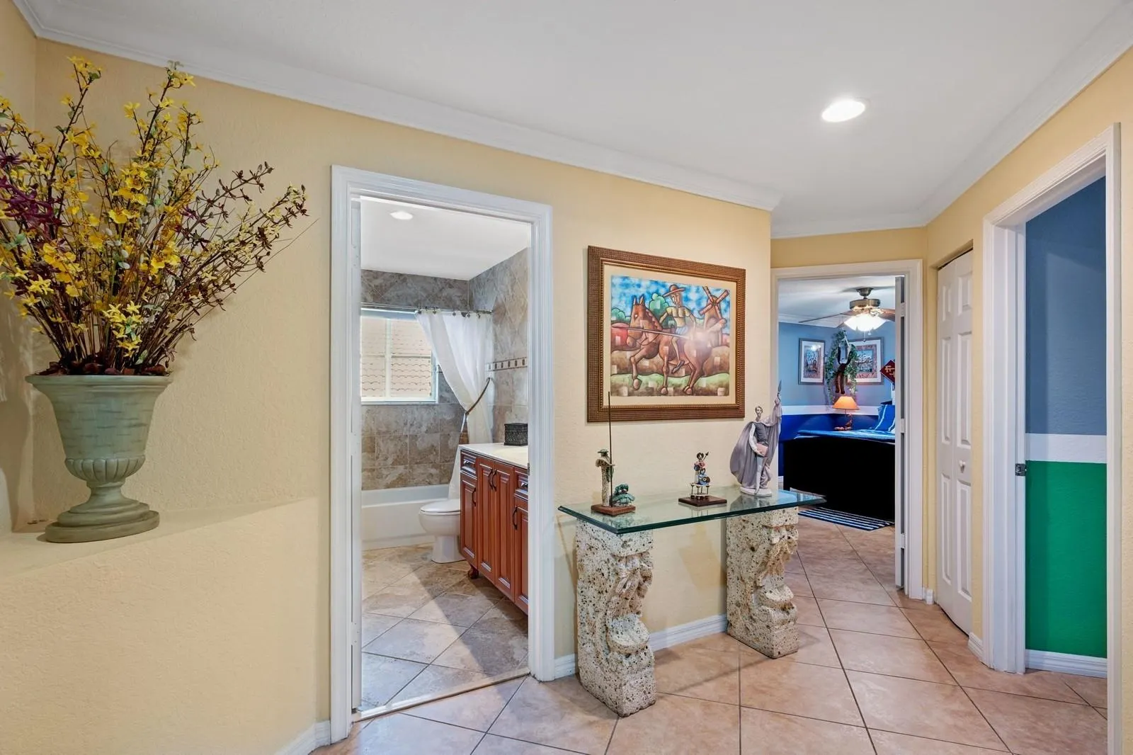 1201 Skylark Dr