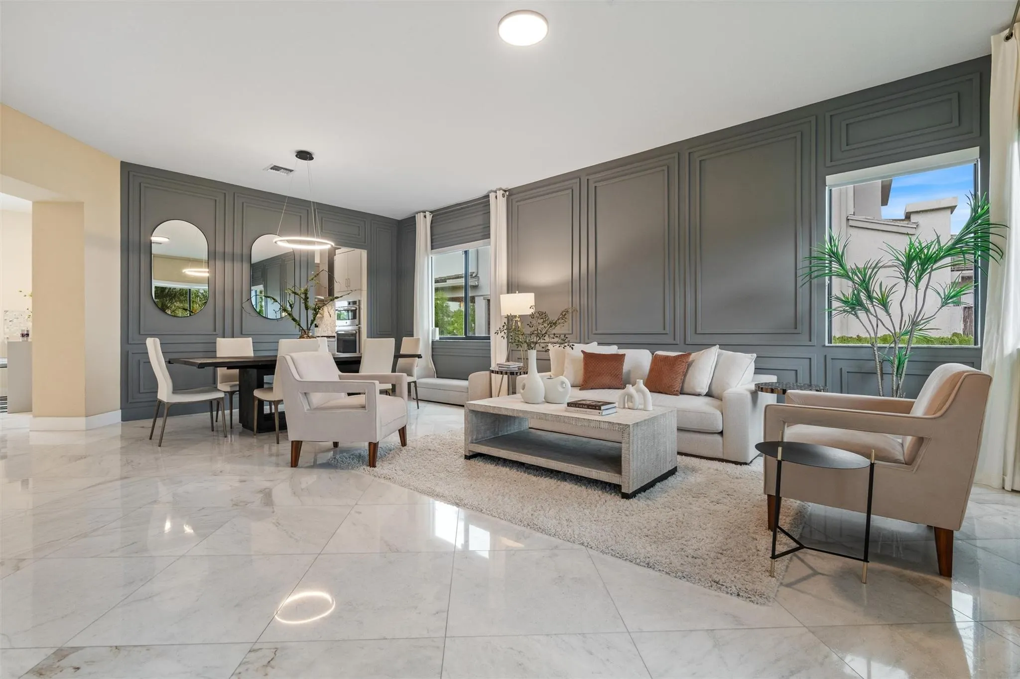 10593 N Lago Vista Cir