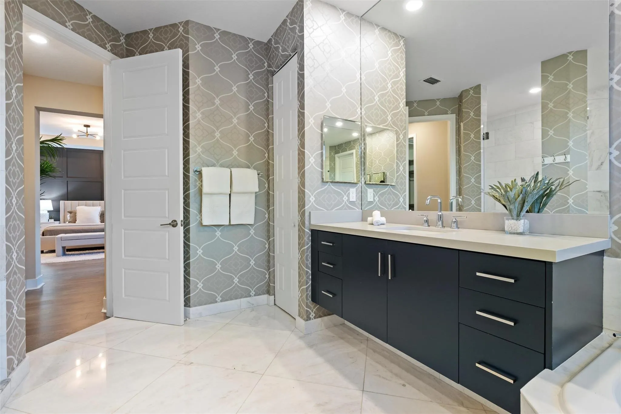 10593 N Lago Vista Cir