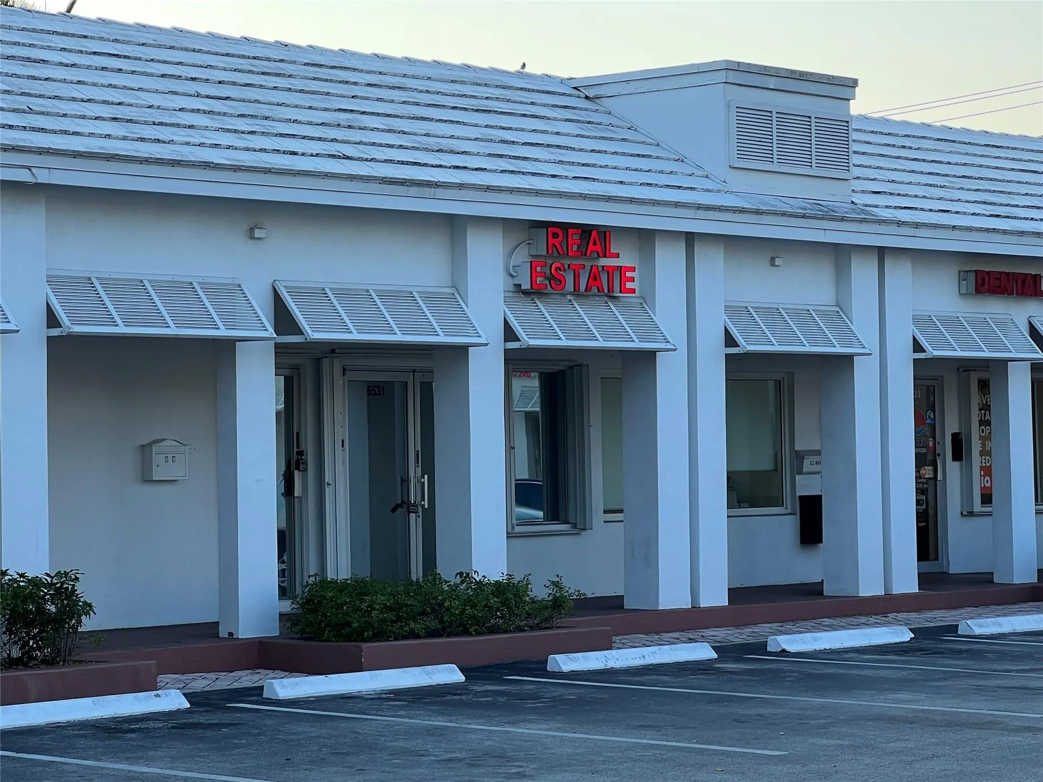 6531 Sunset Strip, #Ste. 4