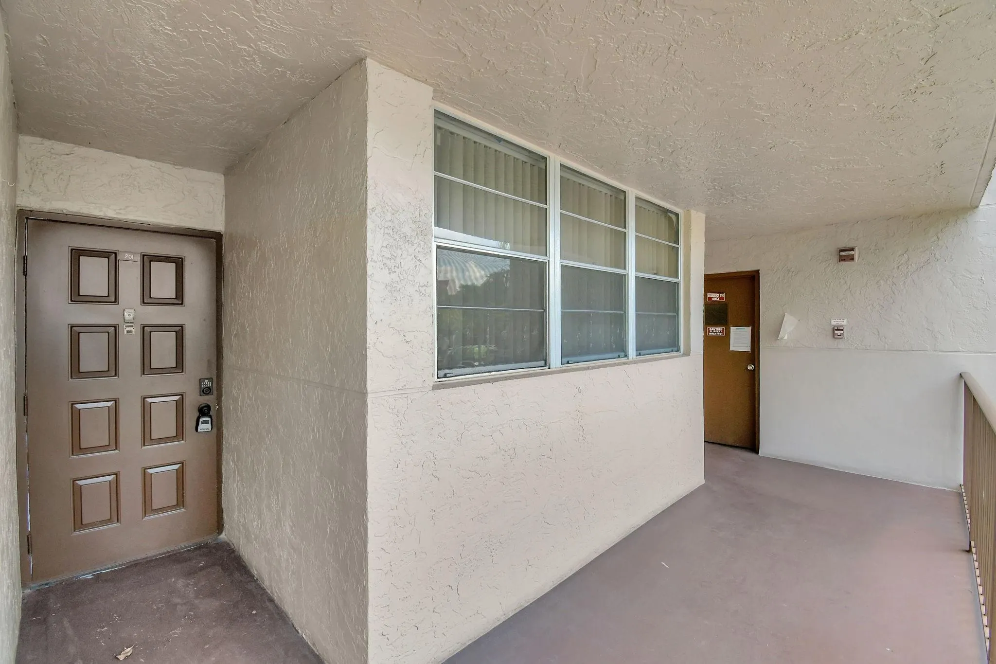 9510 Seagrape Dr, #201
