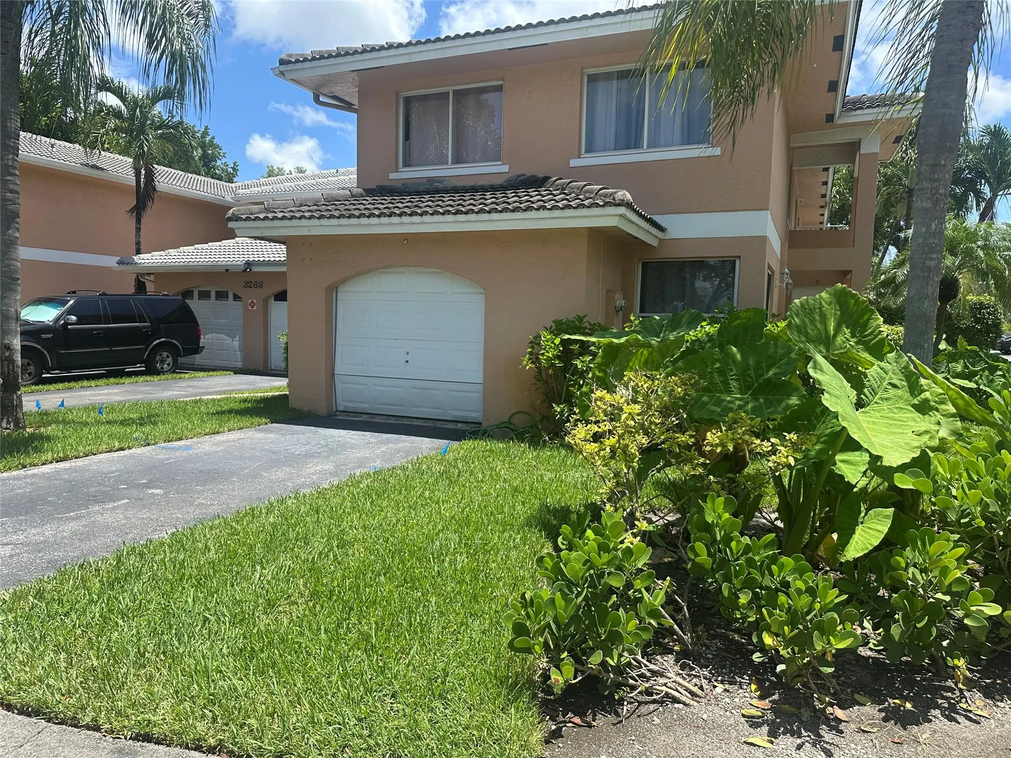 3263 NW 44th St, #6