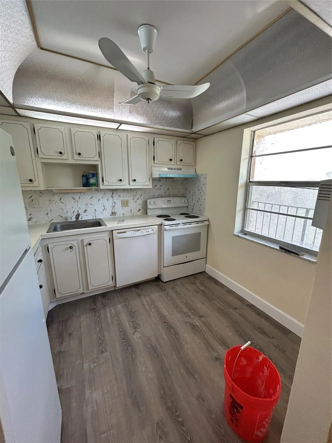 1030 Country Club Dr, #308