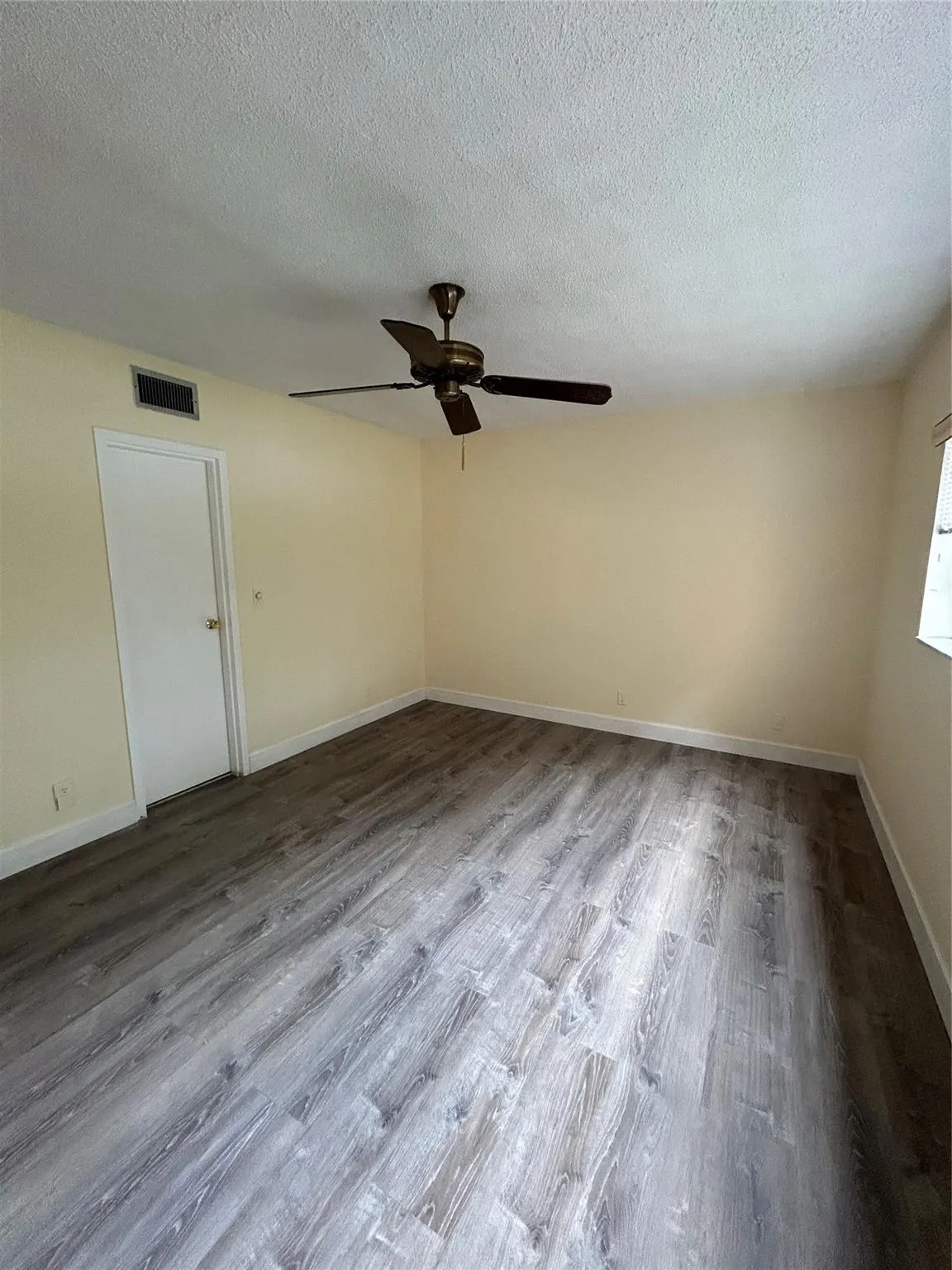 1030 Country Club Dr, #308