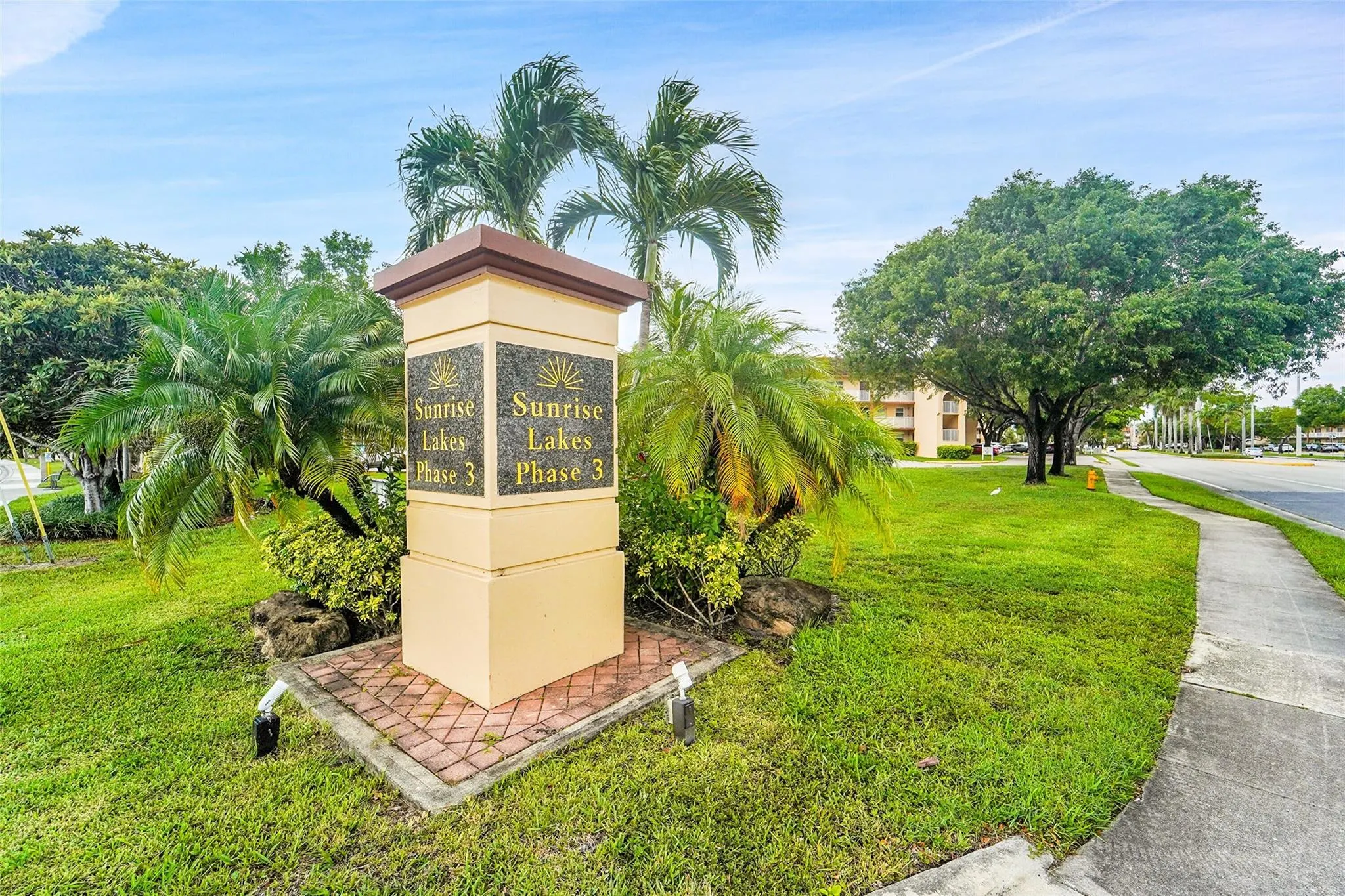 9261 Sunrise Lakes Blvd, #309