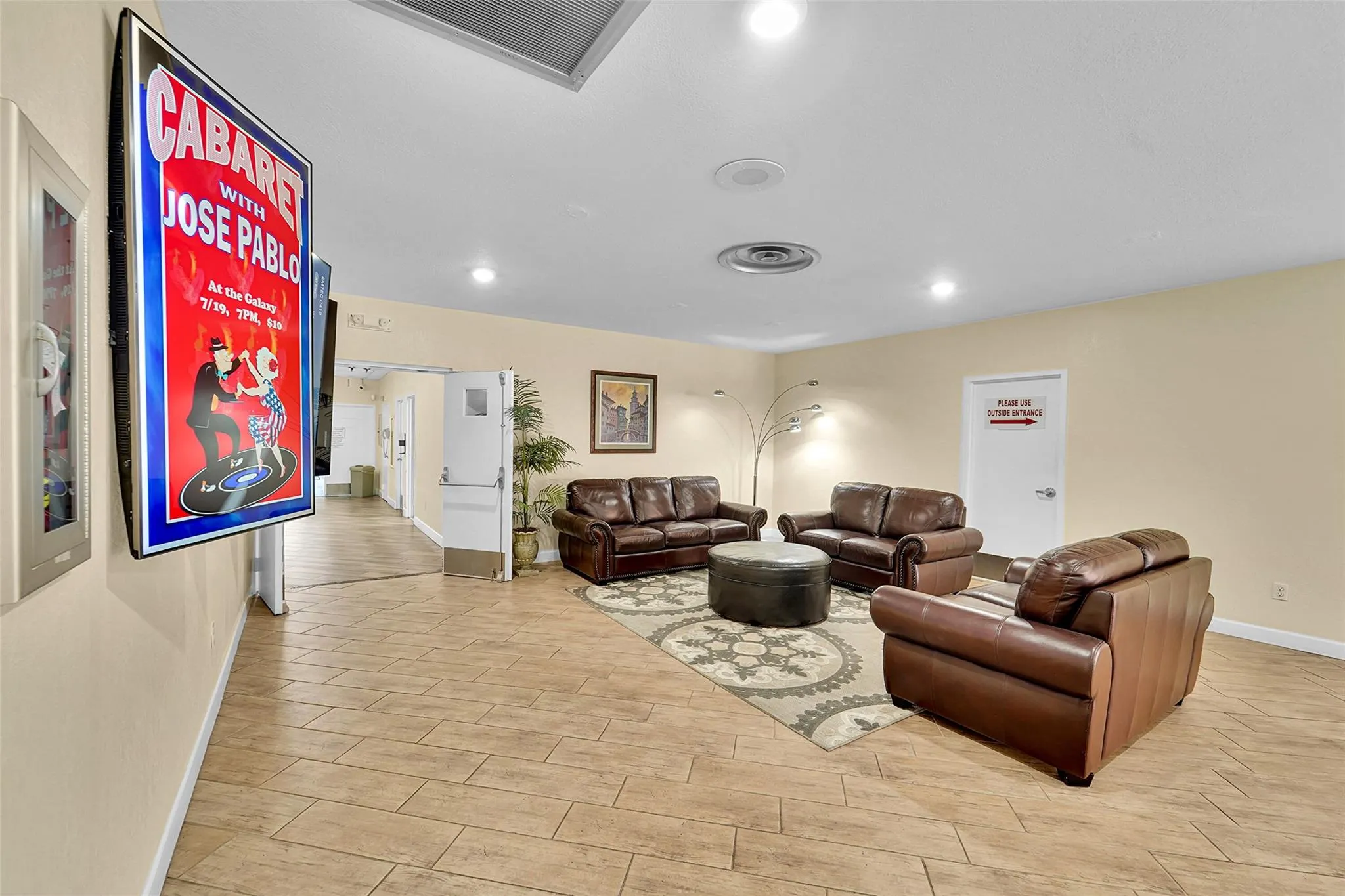 9261 Sunrise Lakes Blvd, #309