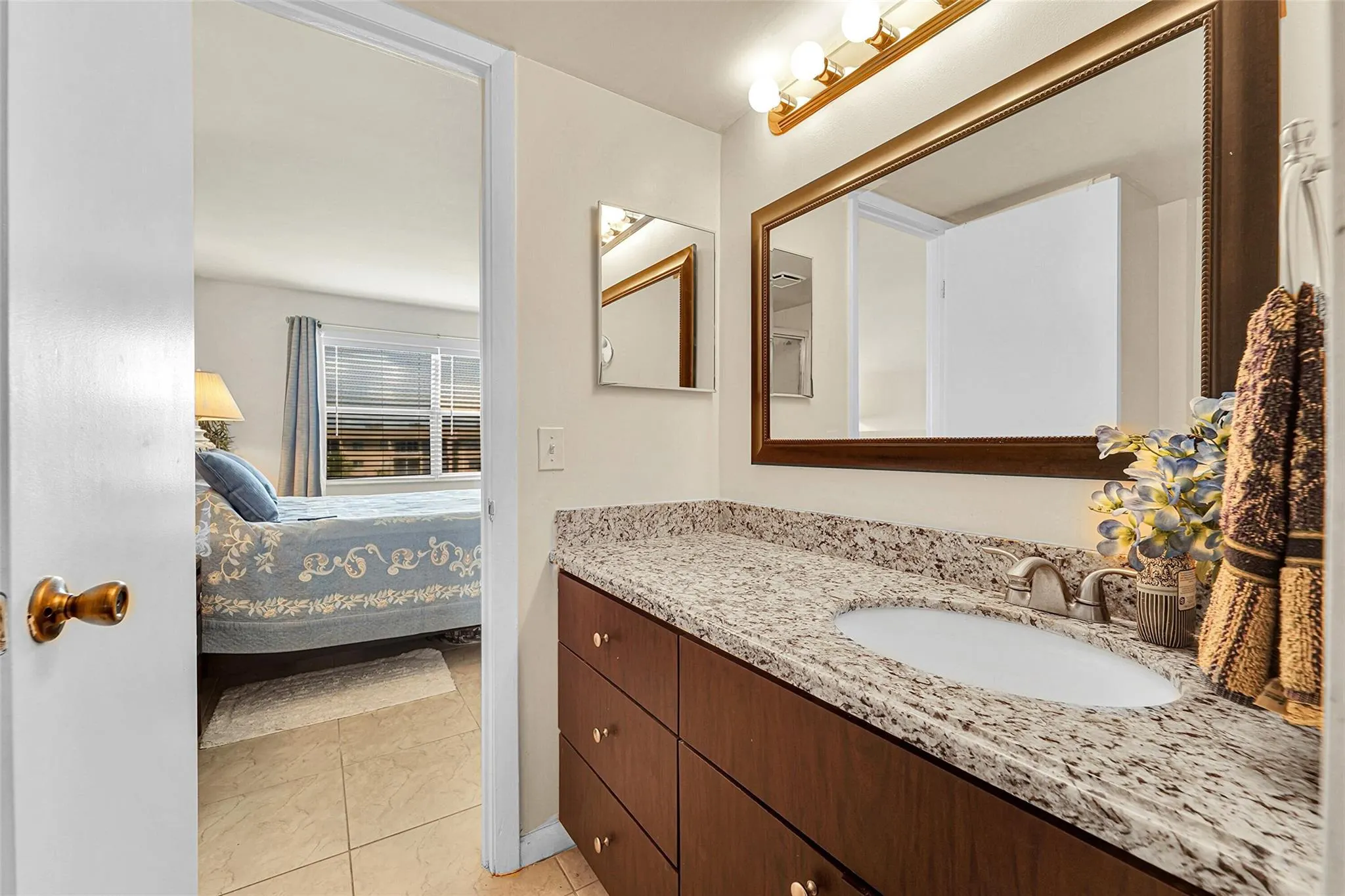 9261 Sunrise Lakes Blvd, #309