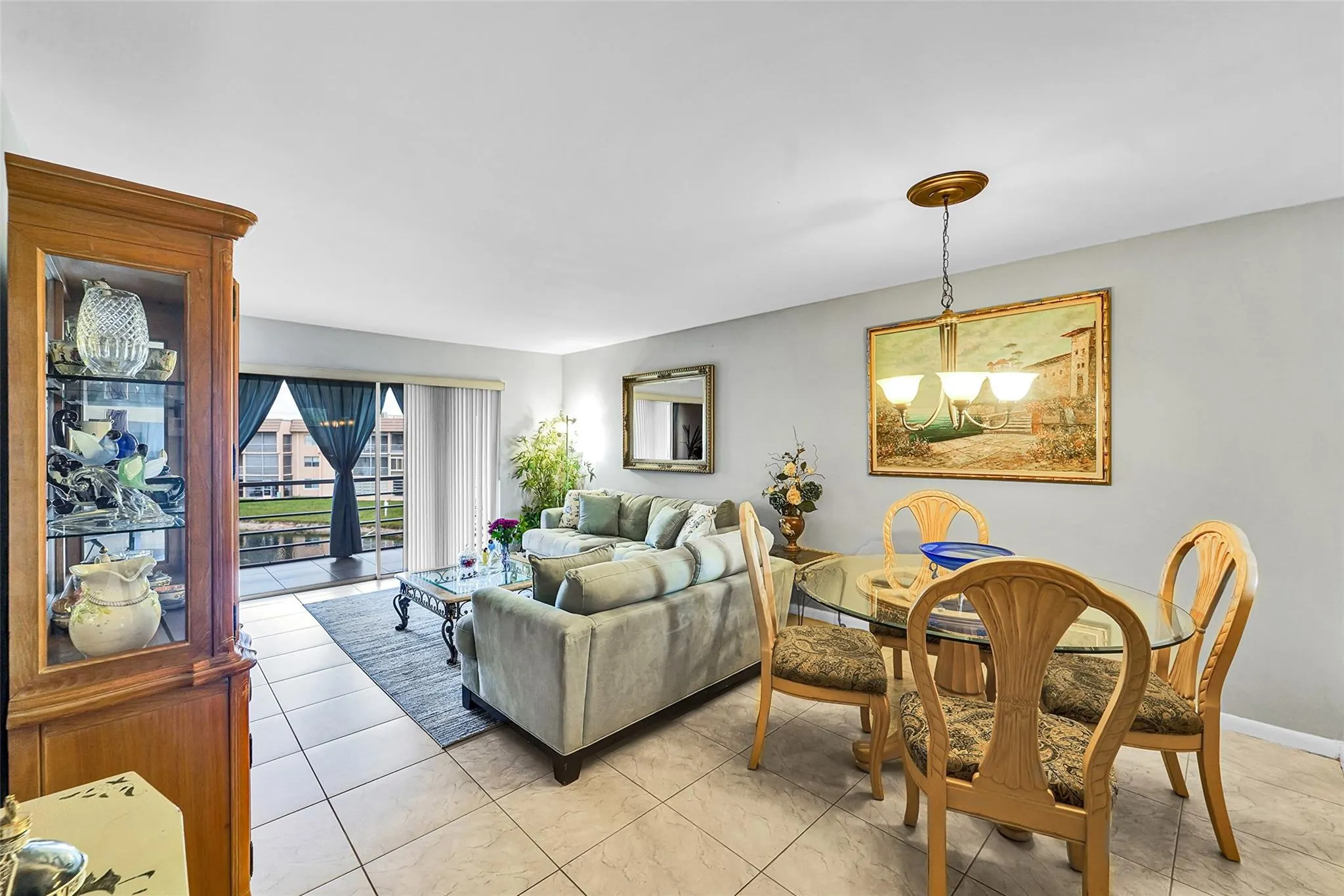9261 Sunrise Lakes Blvd, #309