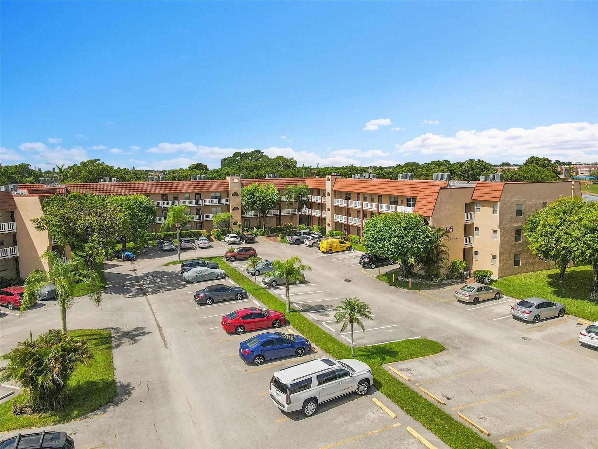 9261 Sunrise Lakes Blvd, #309