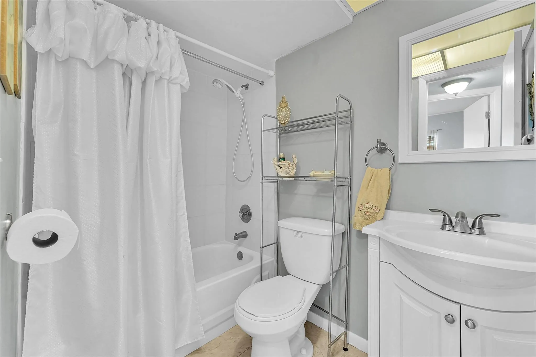 9261 Sunrise Lakes Blvd, #309