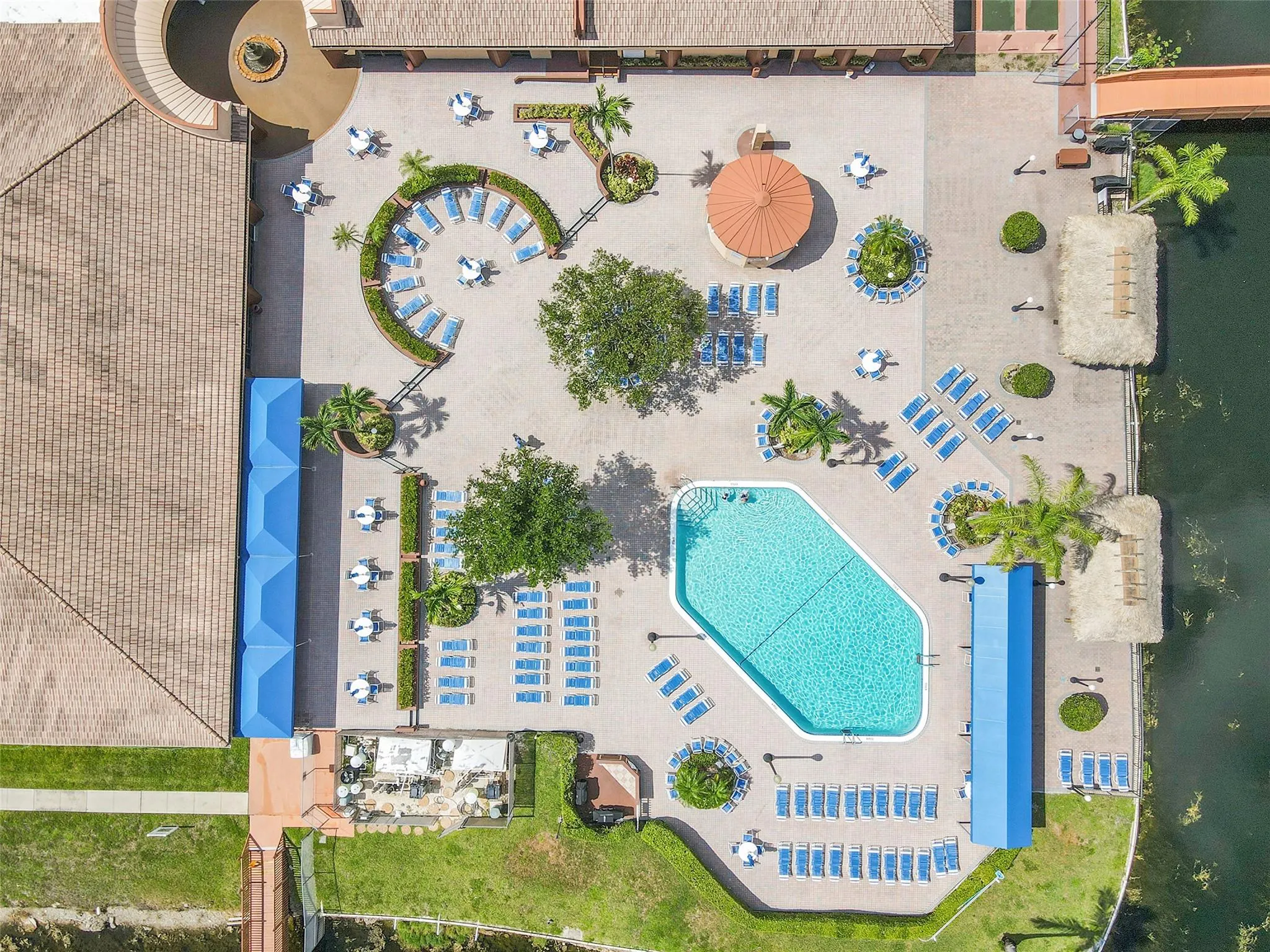 9261 Sunrise Lakes Blvd, #309