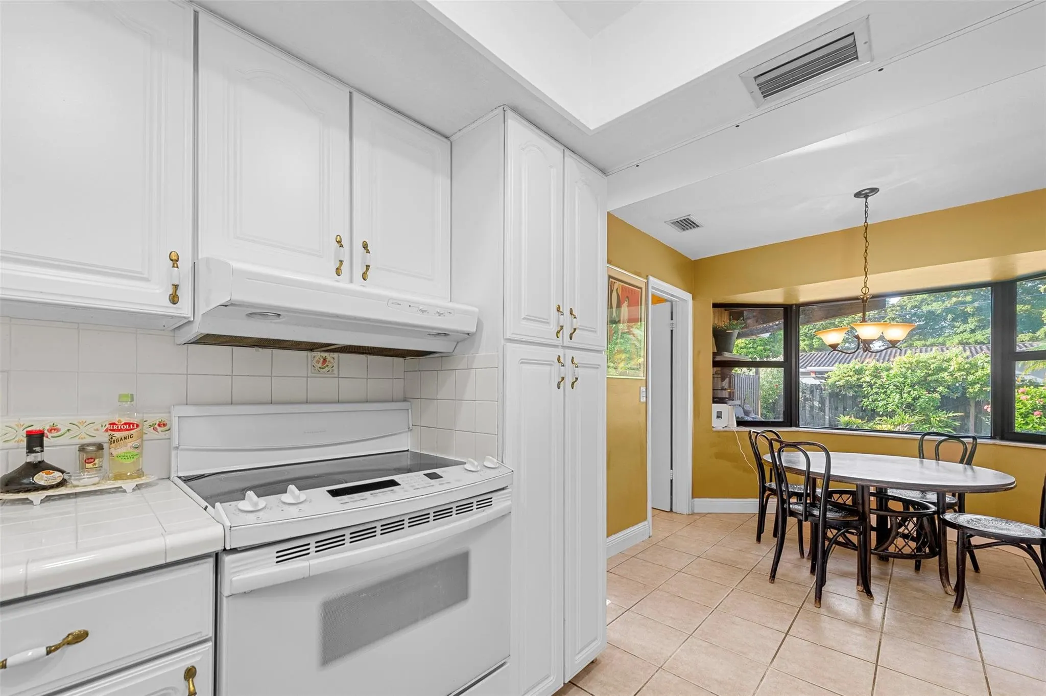 4300 NW 7th Ct