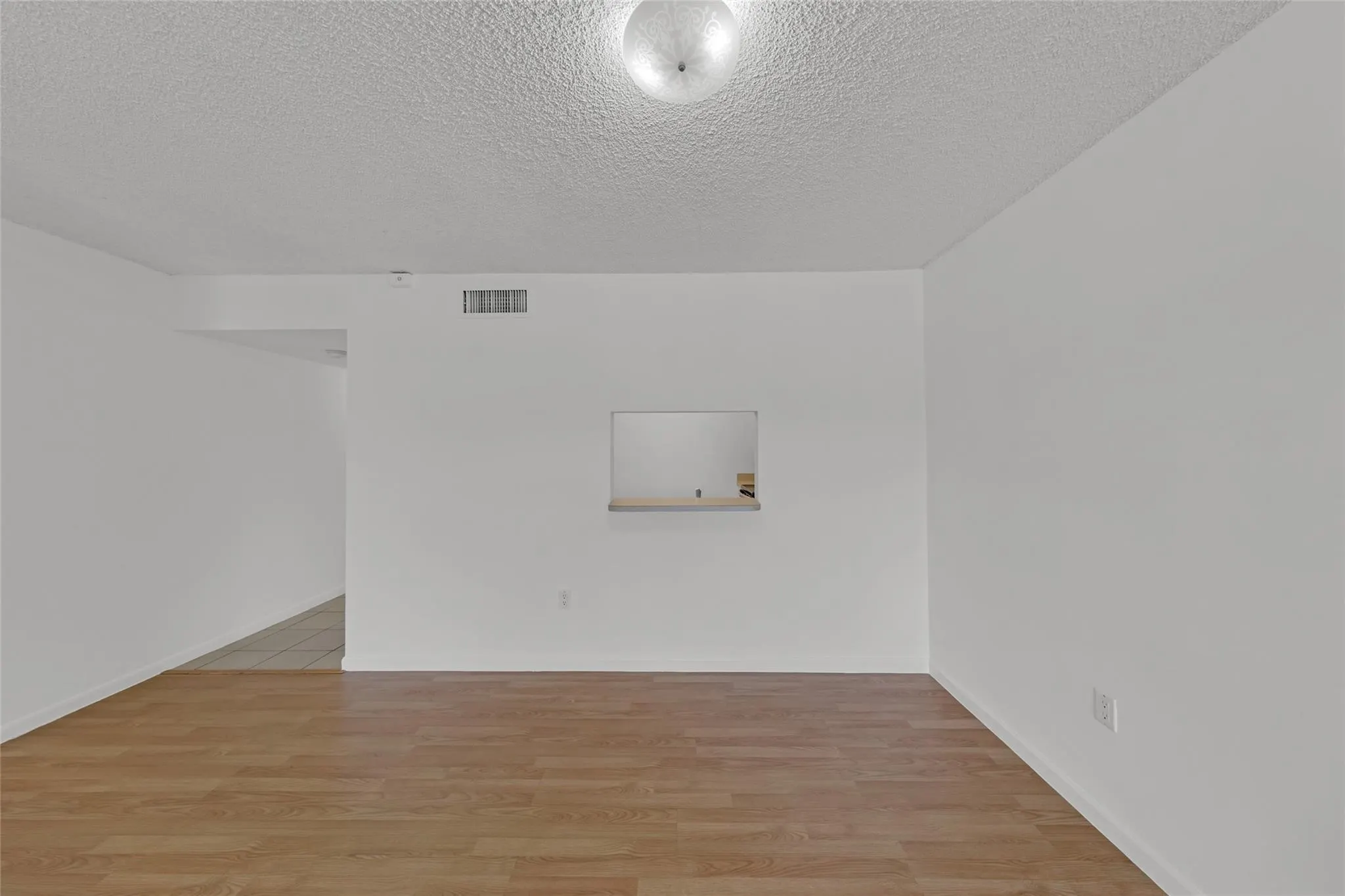 721 N Pine Island Rd, #319