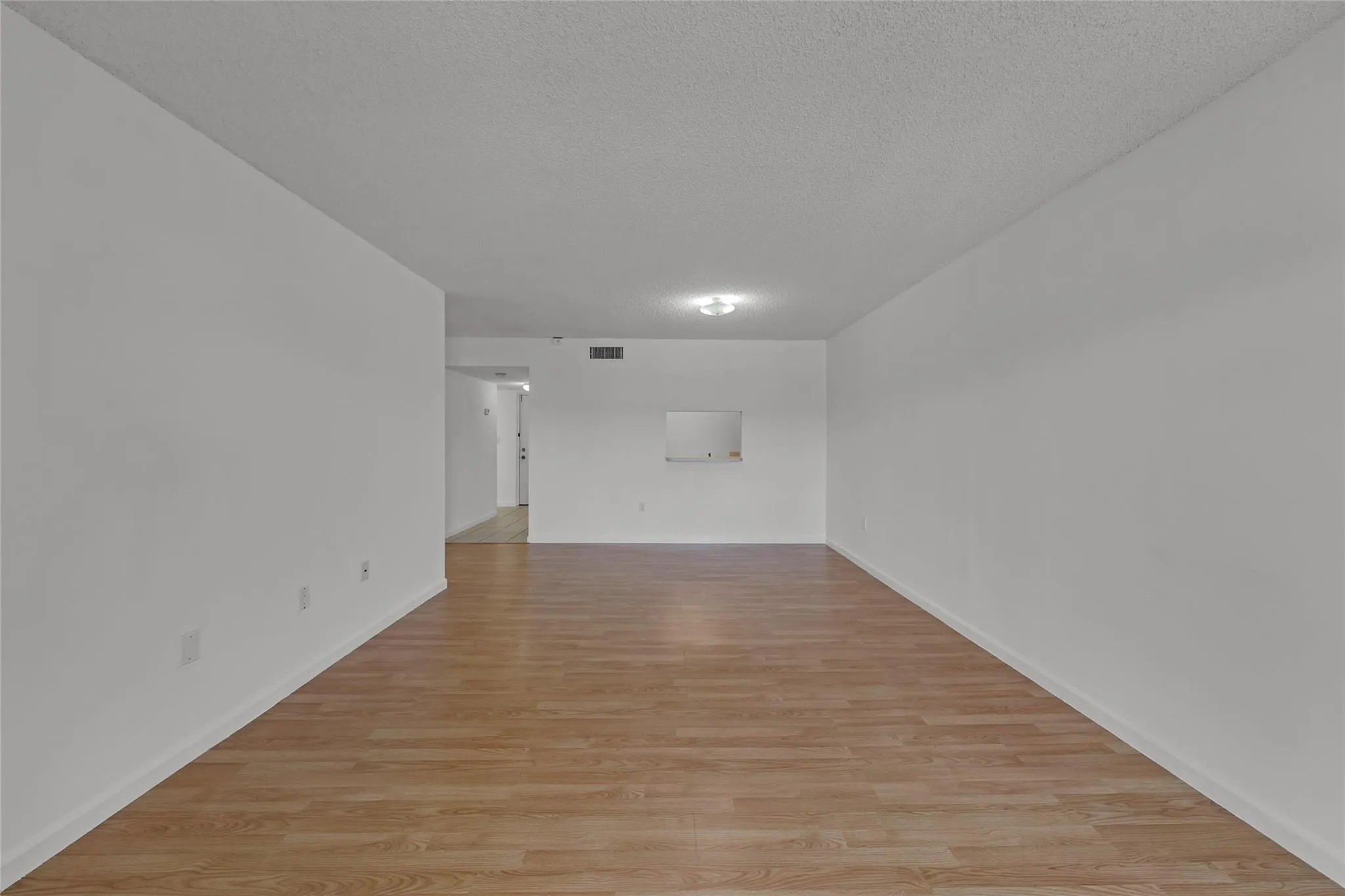 721 N Pine Island Rd, #319