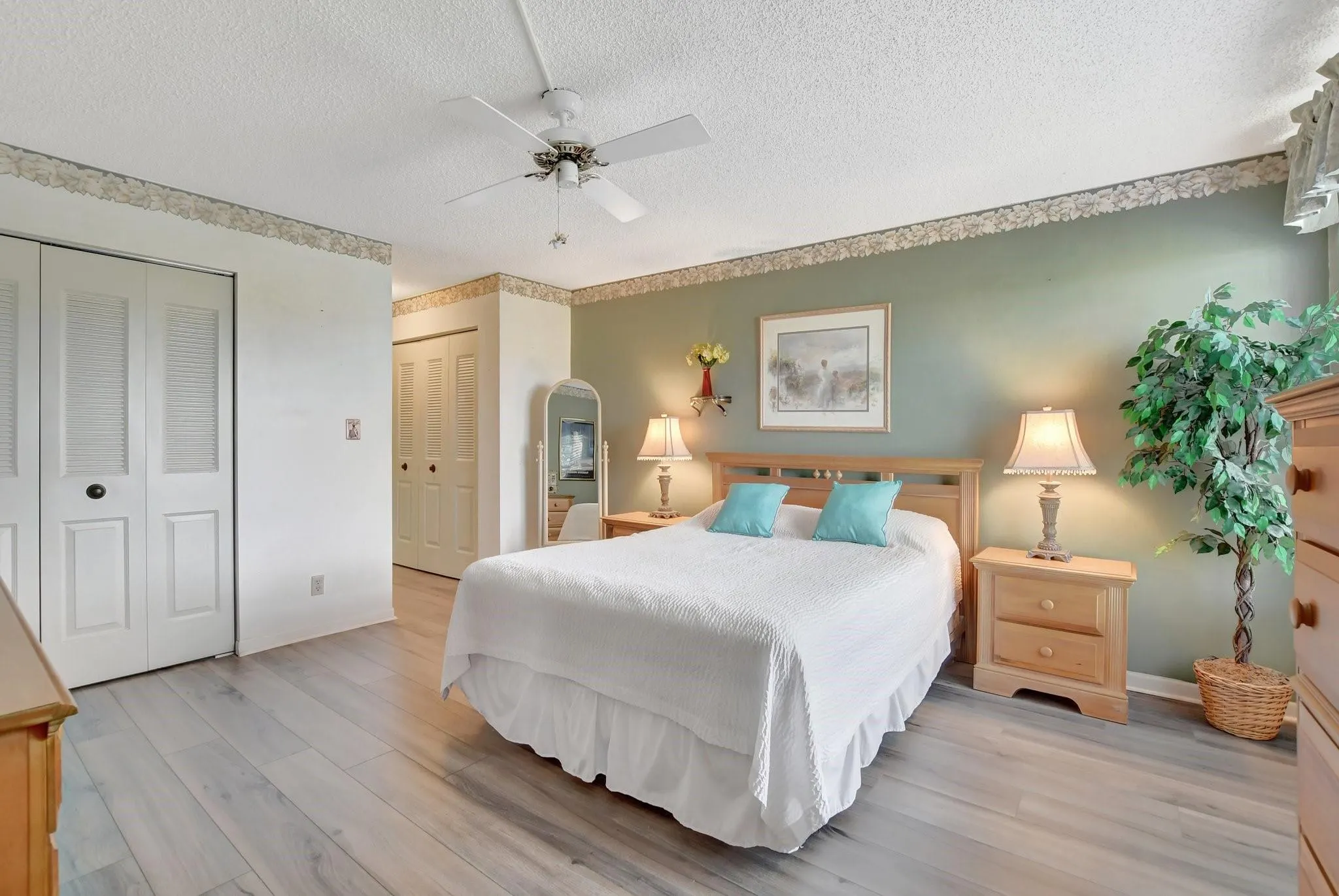 6033 Coral Lake Dr, #6033