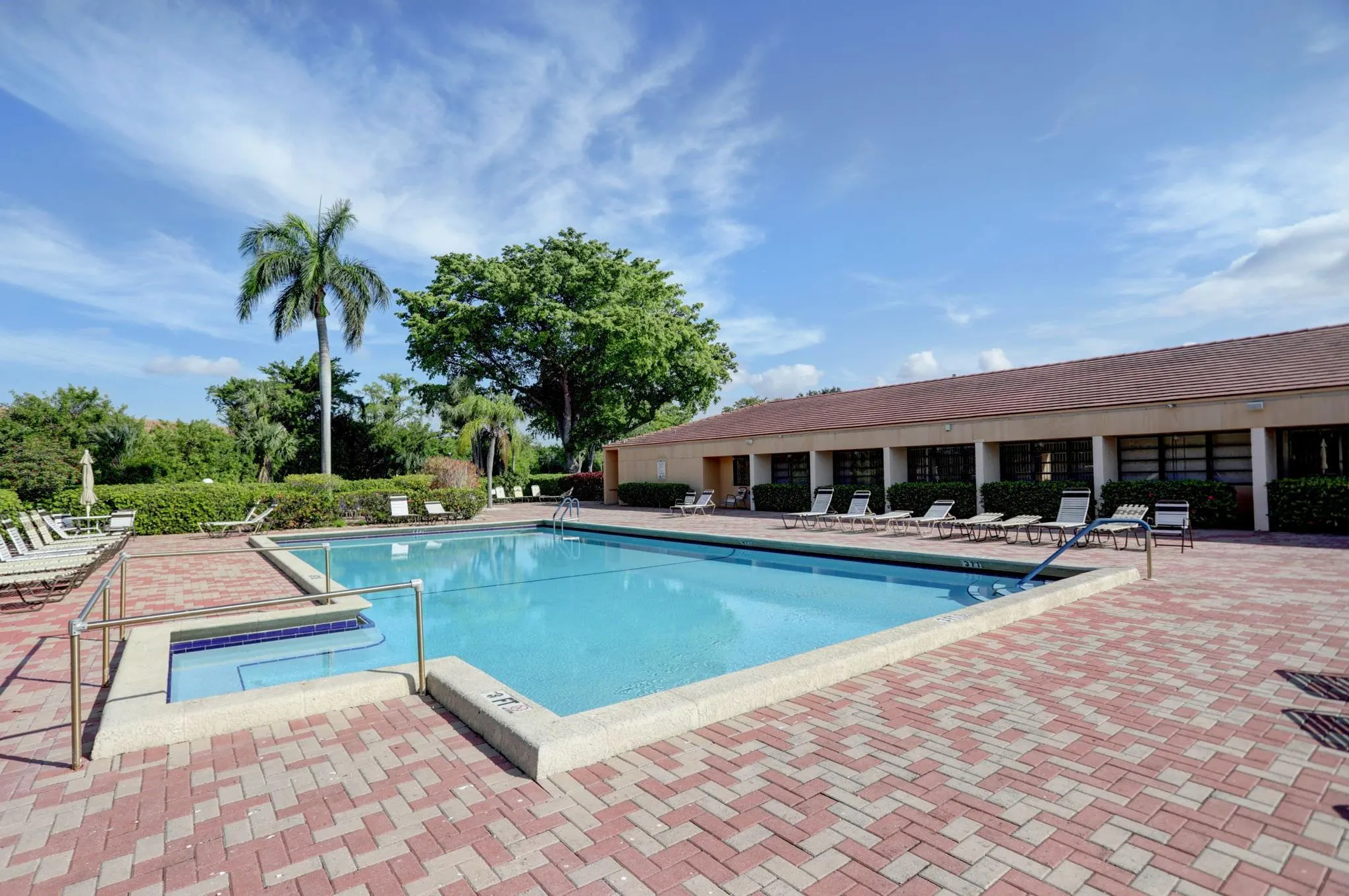 6033 Coral Lake Dr, #6033