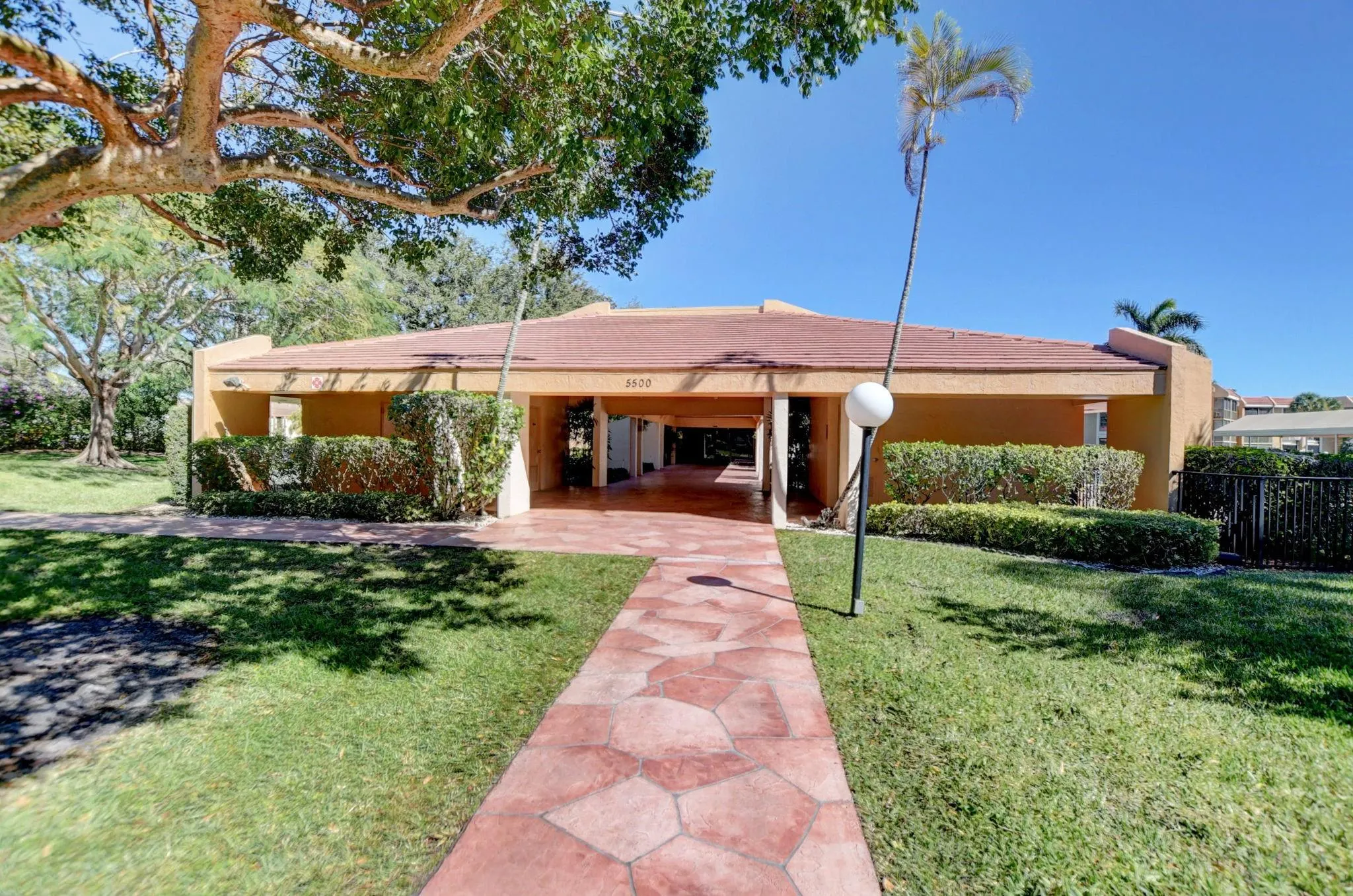 6033 Coral Lake Dr, #6033