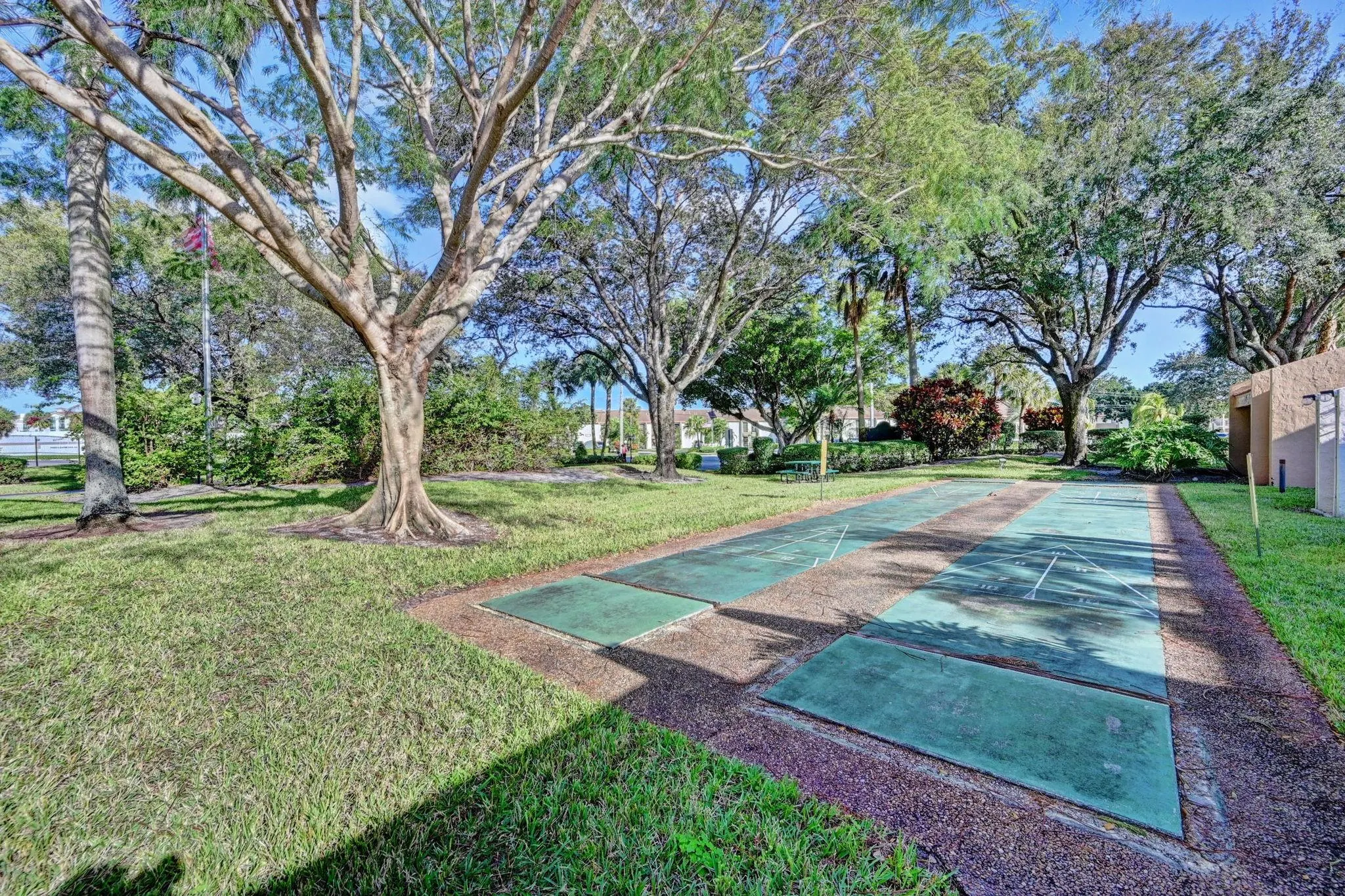 6033 Coral Lake Dr, #6033