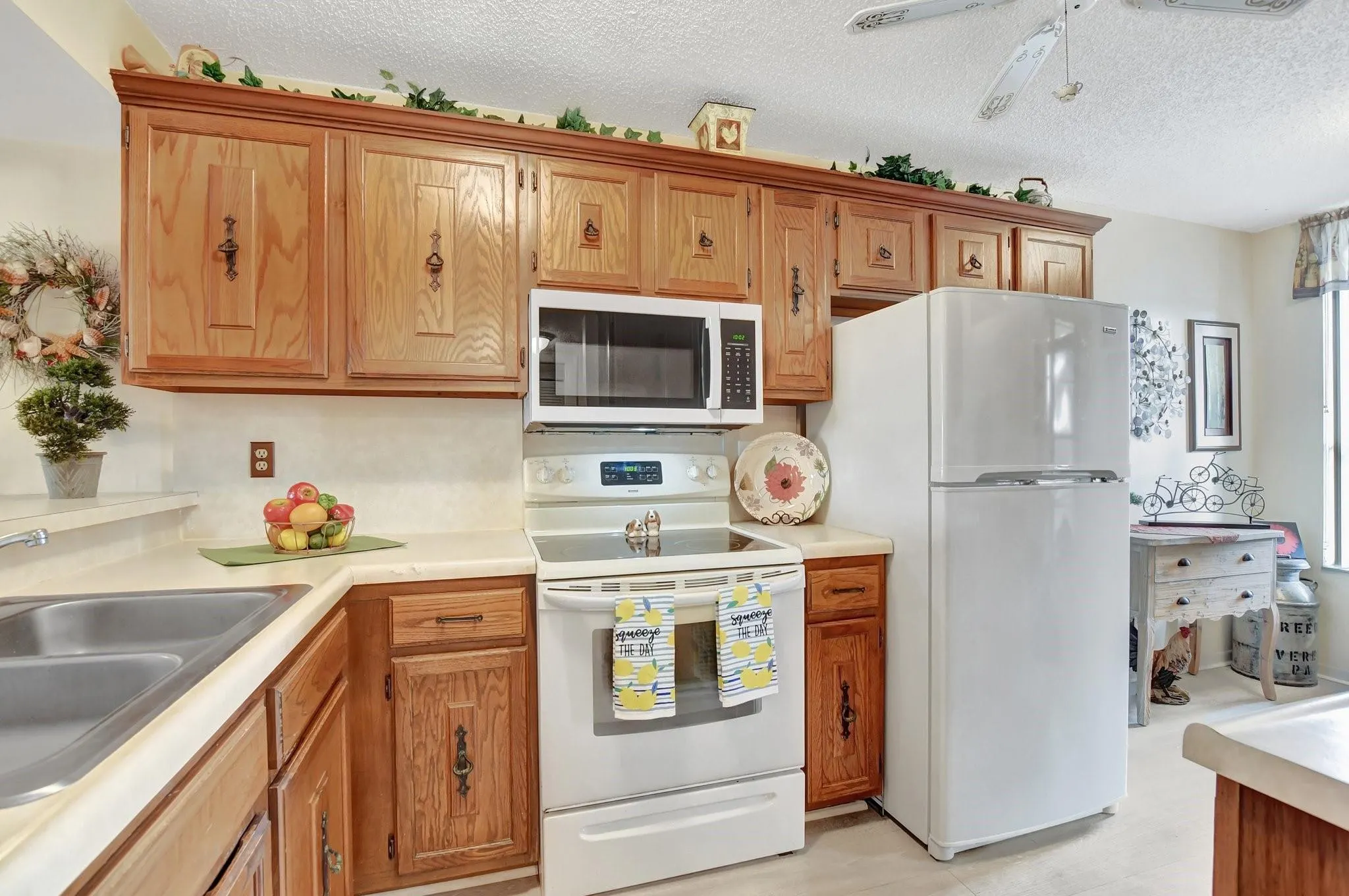 6033 Coral Lake Dr, #6033