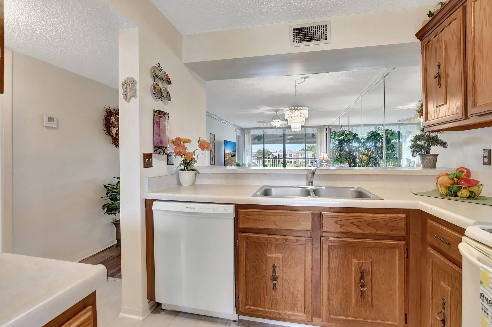 6033 Coral Lake Dr, #6033