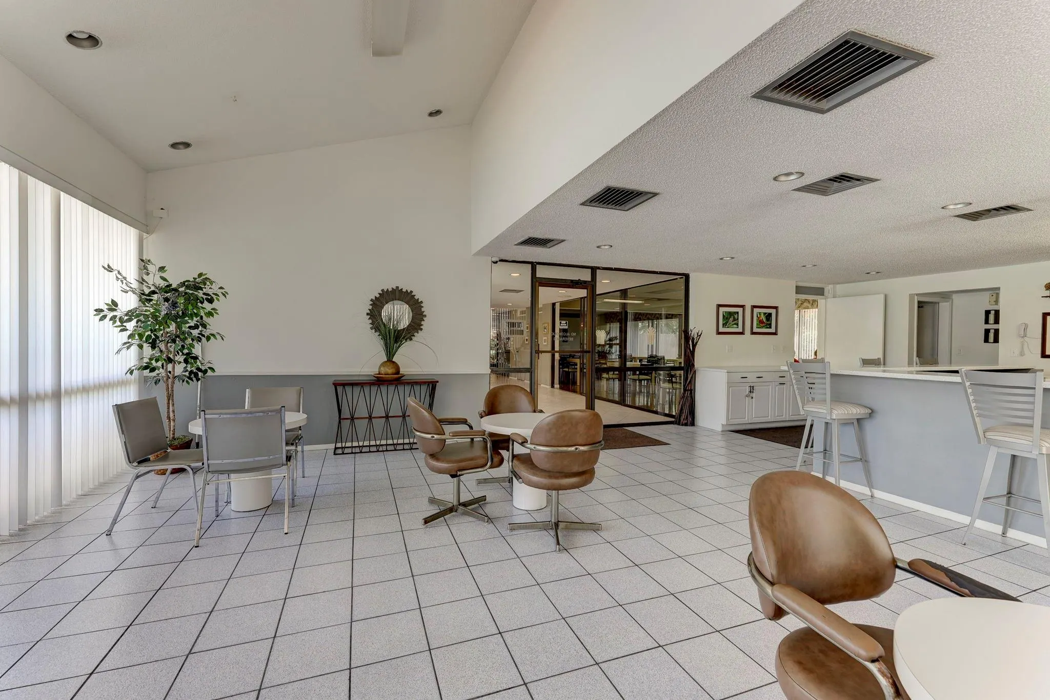 2334 S Cypress Bend Dr, #511