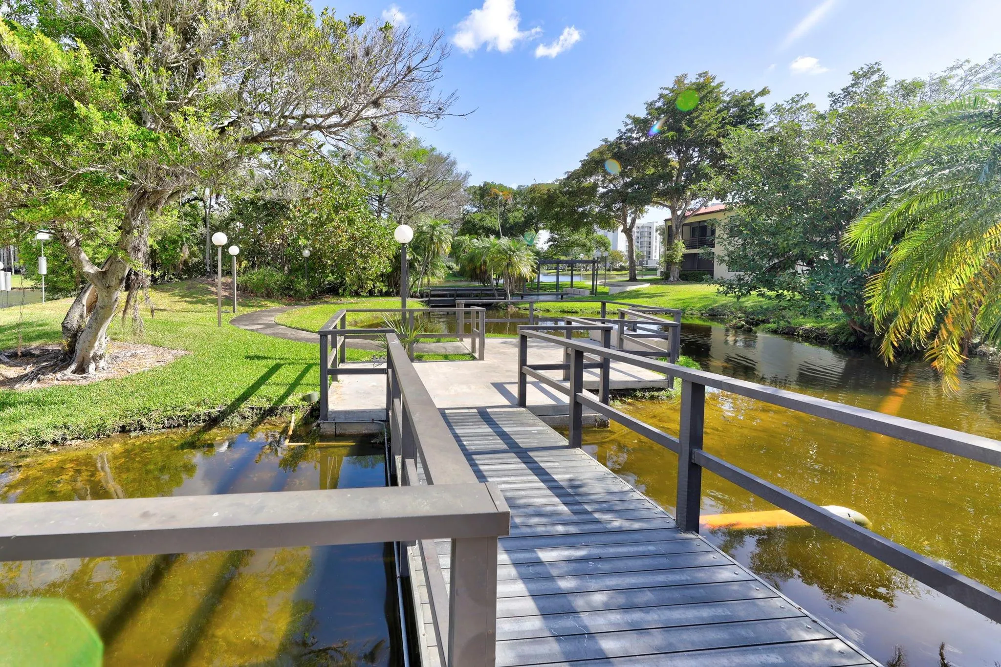 2334 S Cypress Bend Dr, #511