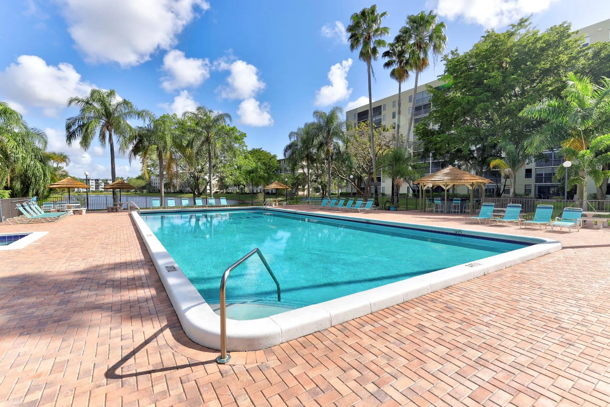 2334 S Cypress Bend Dr, #511