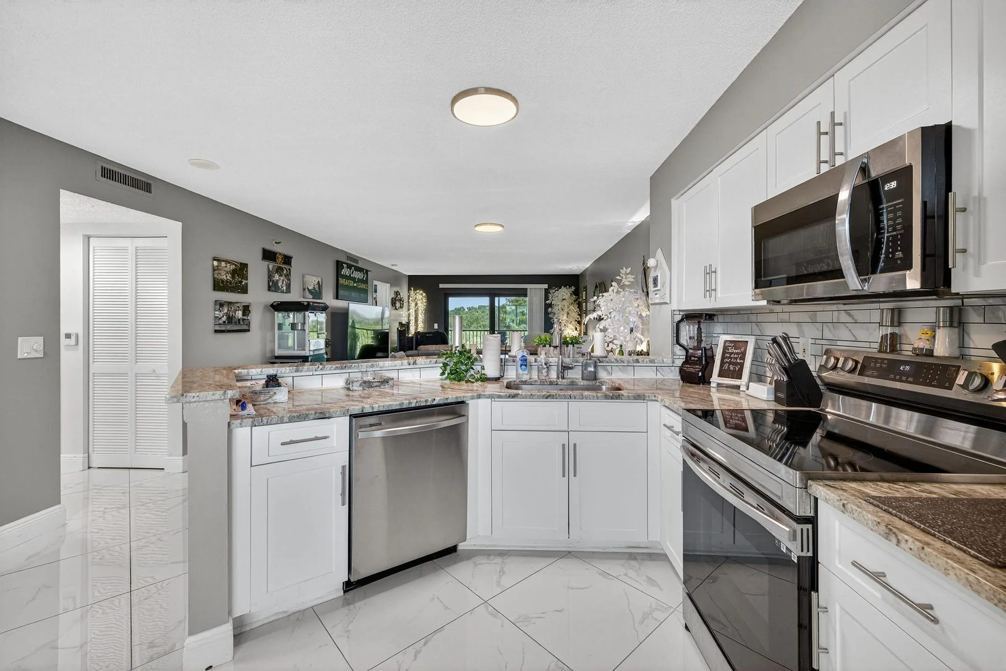 2334 S Cypress Bend Dr, #511