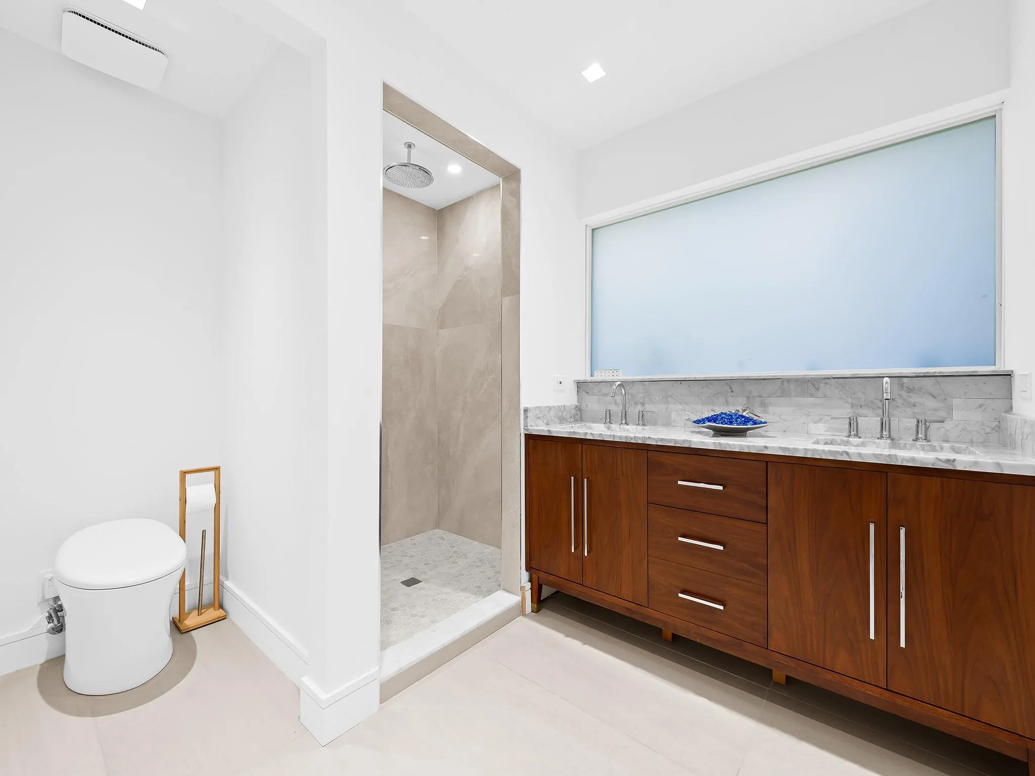 332 NE 29th St