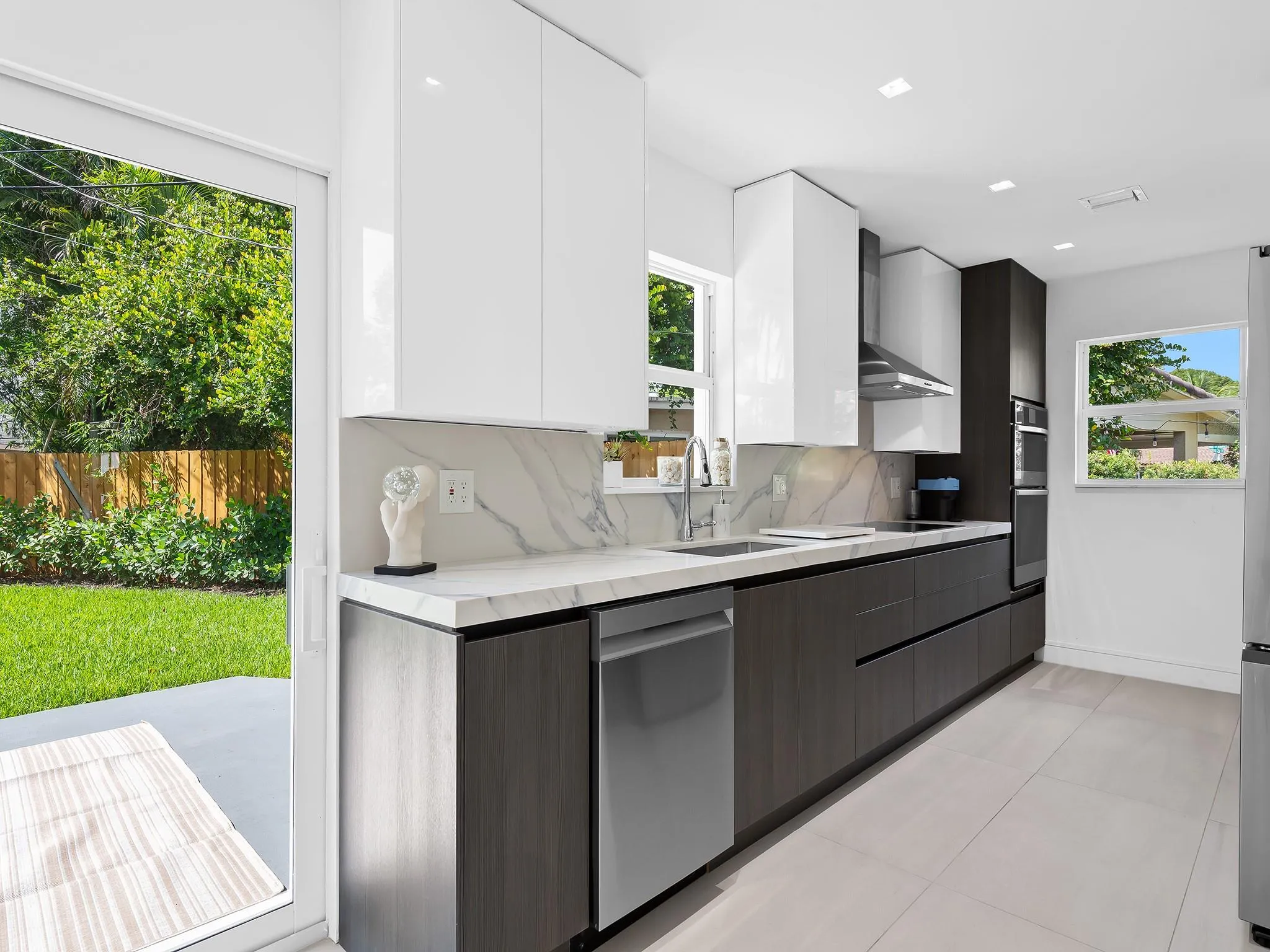 332 NE 29th St