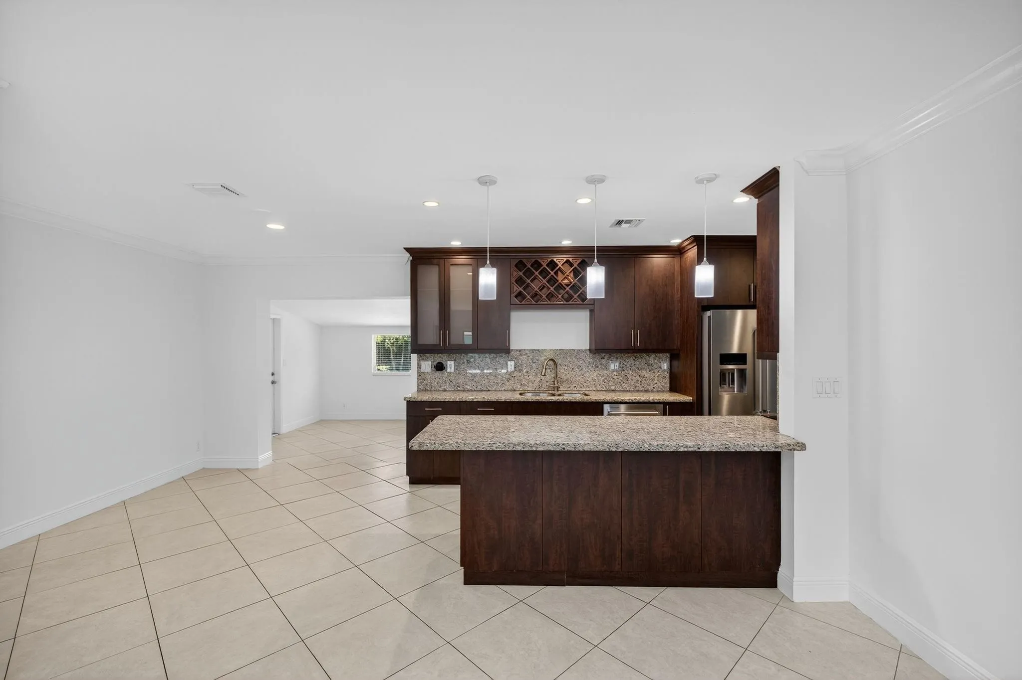316 NW 24th St
