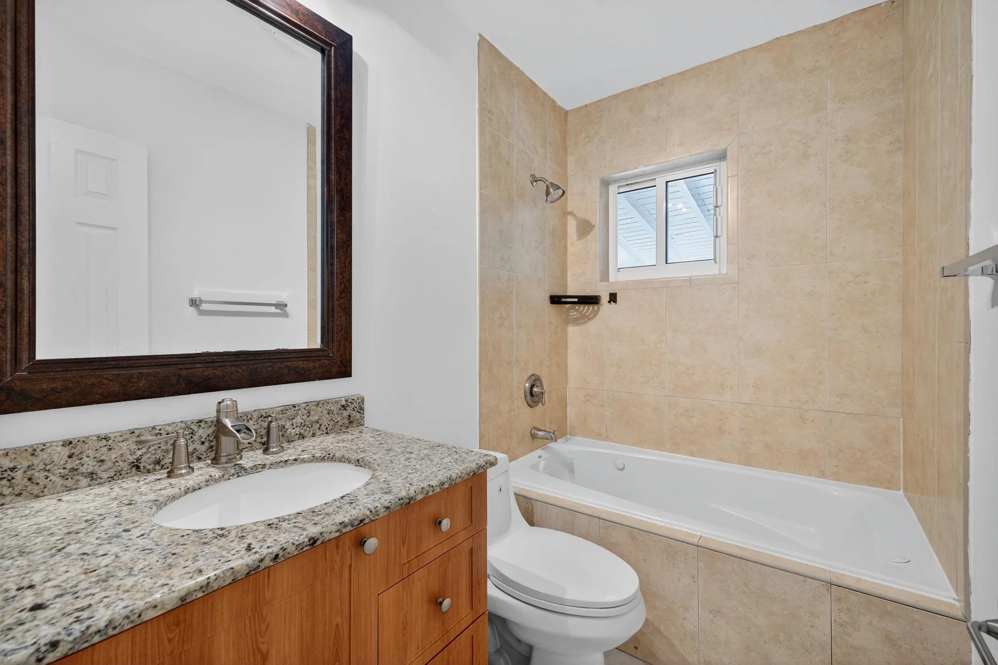 316 NW 24th St