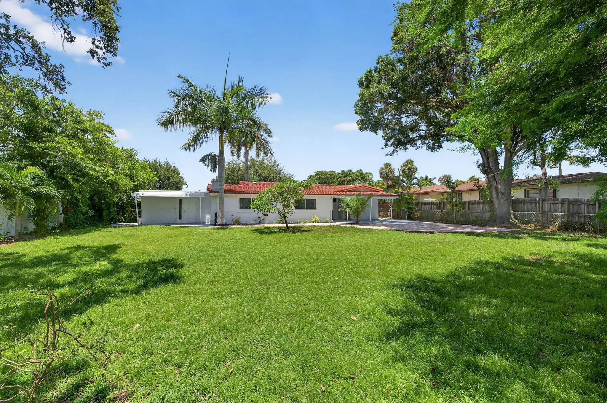 316 NW 24th St