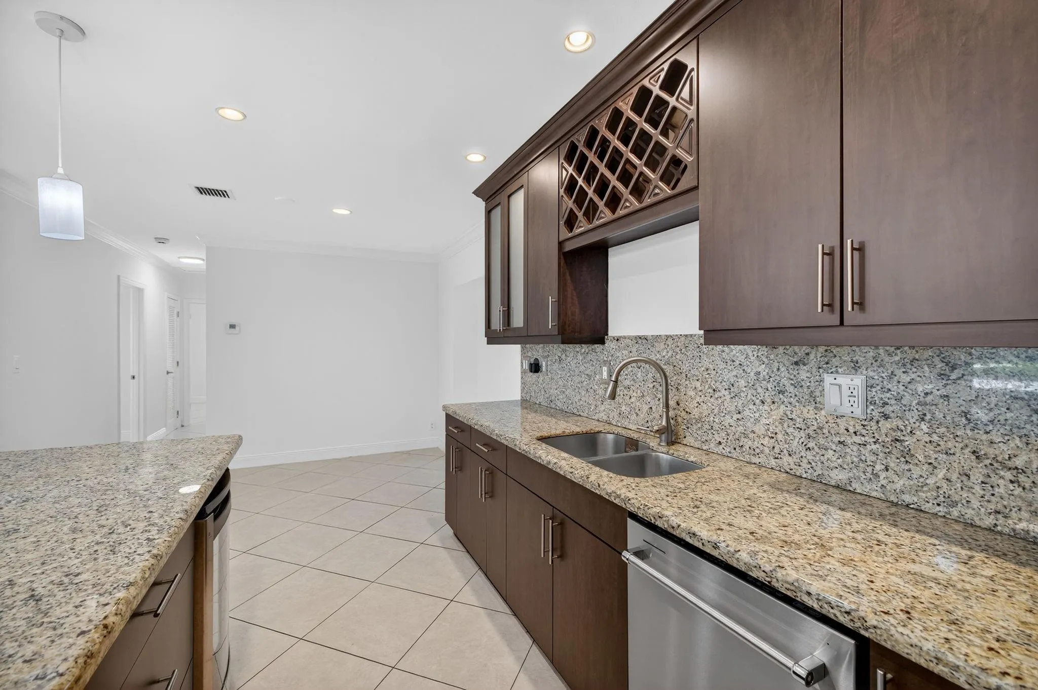 316 NW 24th St