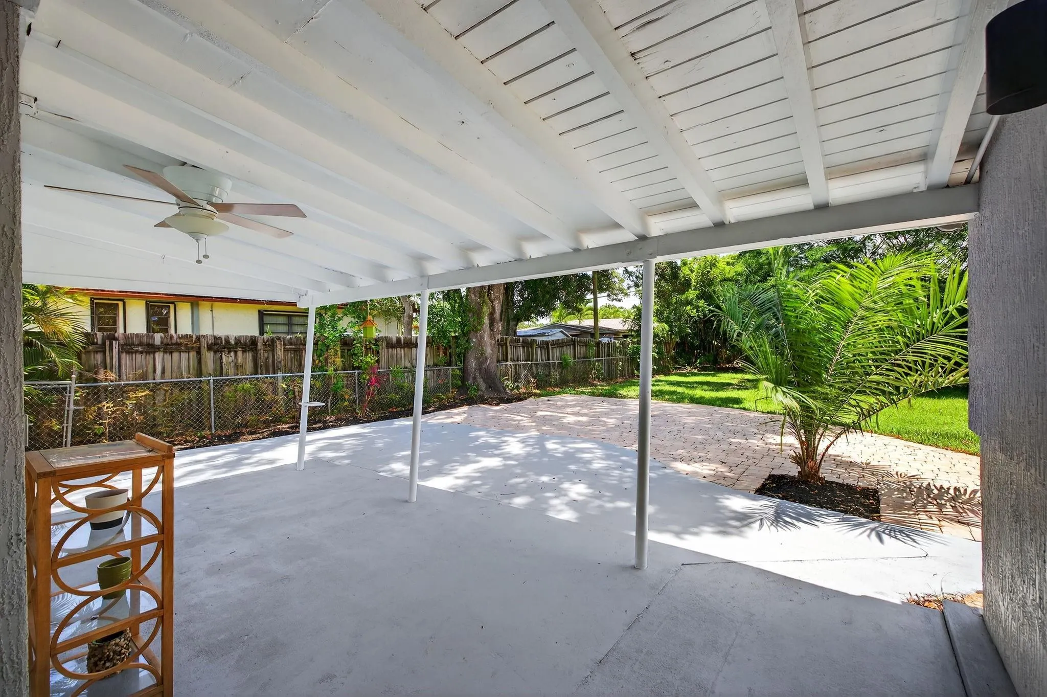 316 NW 24th St