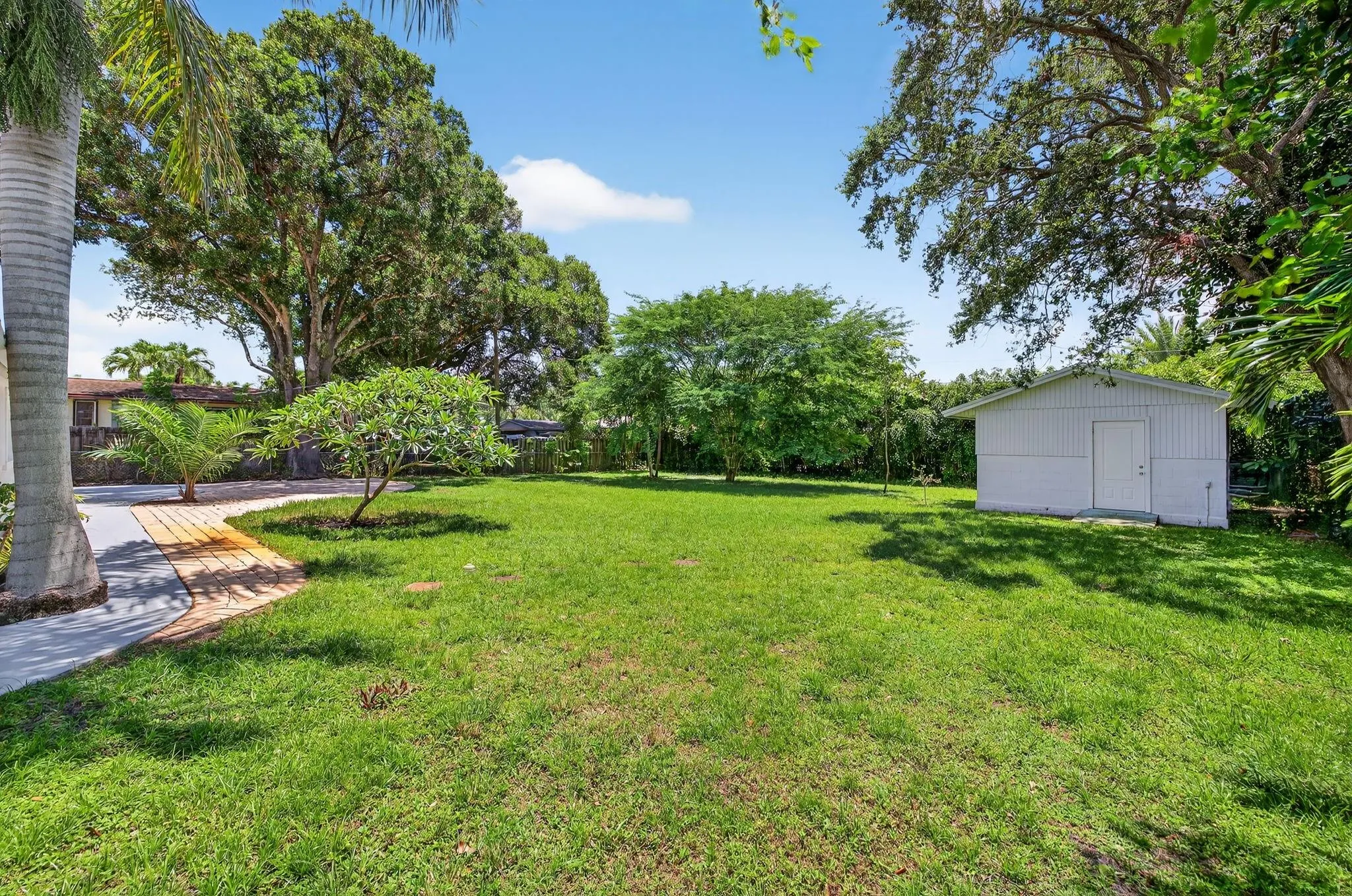 316 NW 24th St