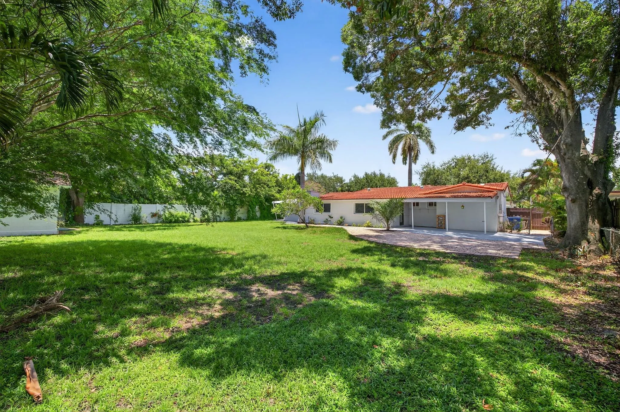 316 NW 24th St