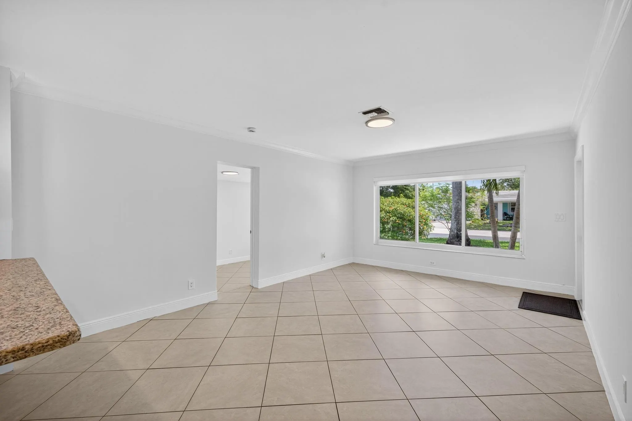 316 NW 24th St