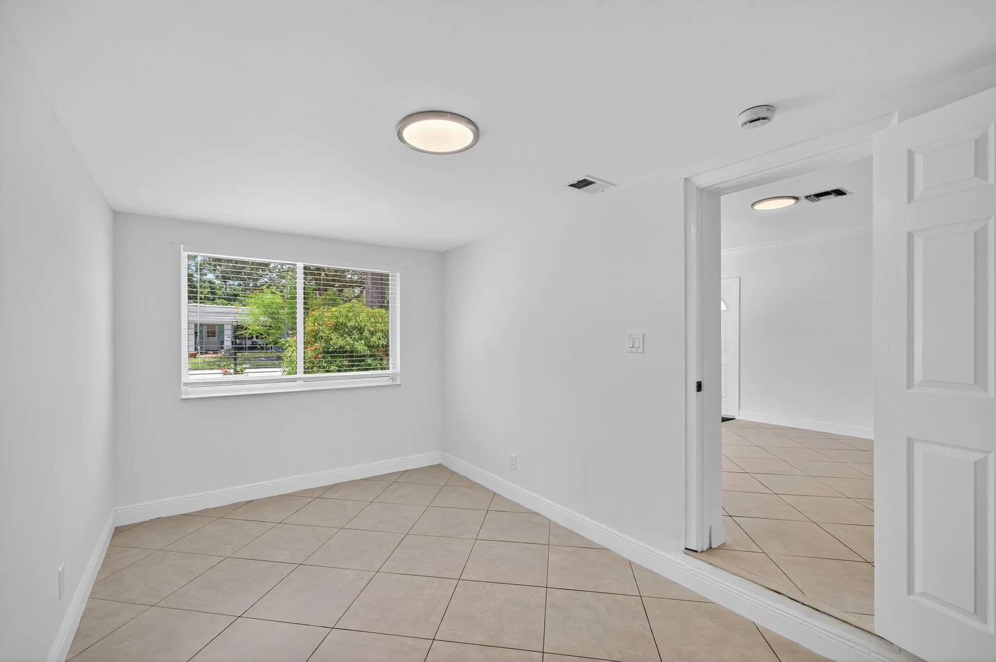 316 NW 24th St