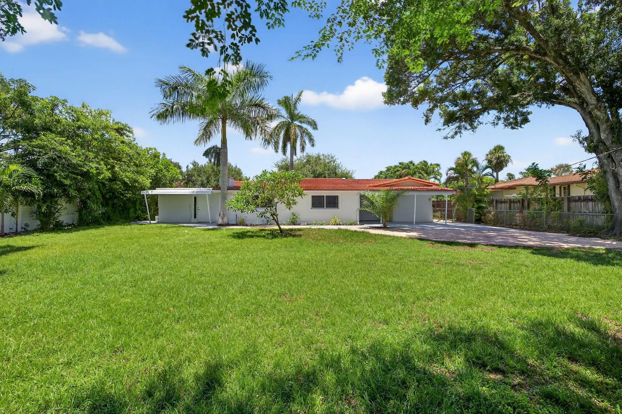 316 NW 24th St