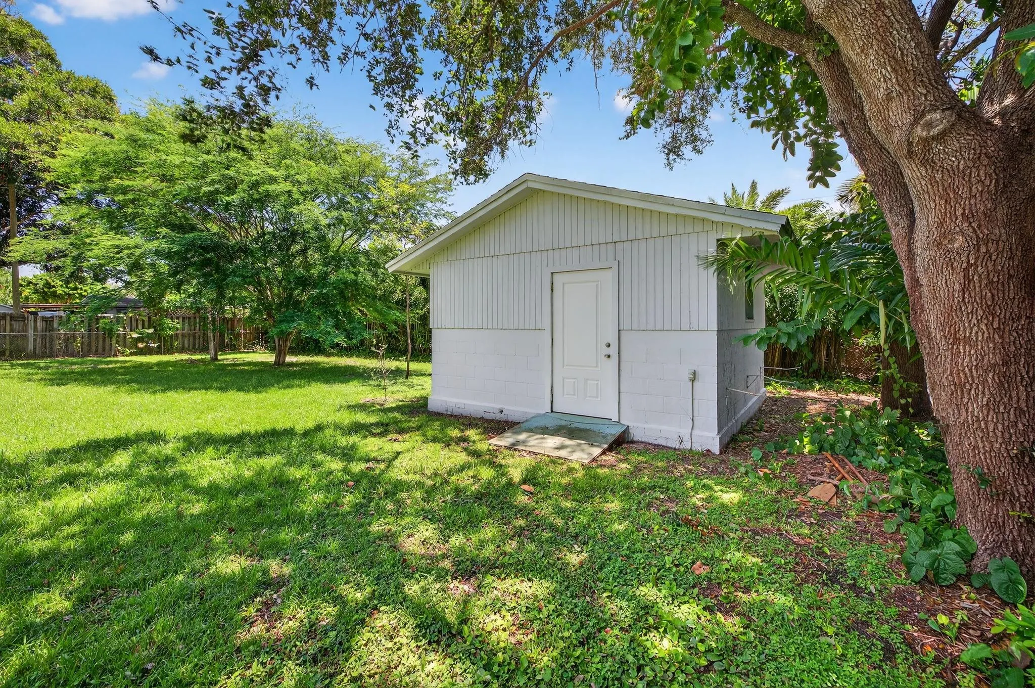 316 NW 24th St