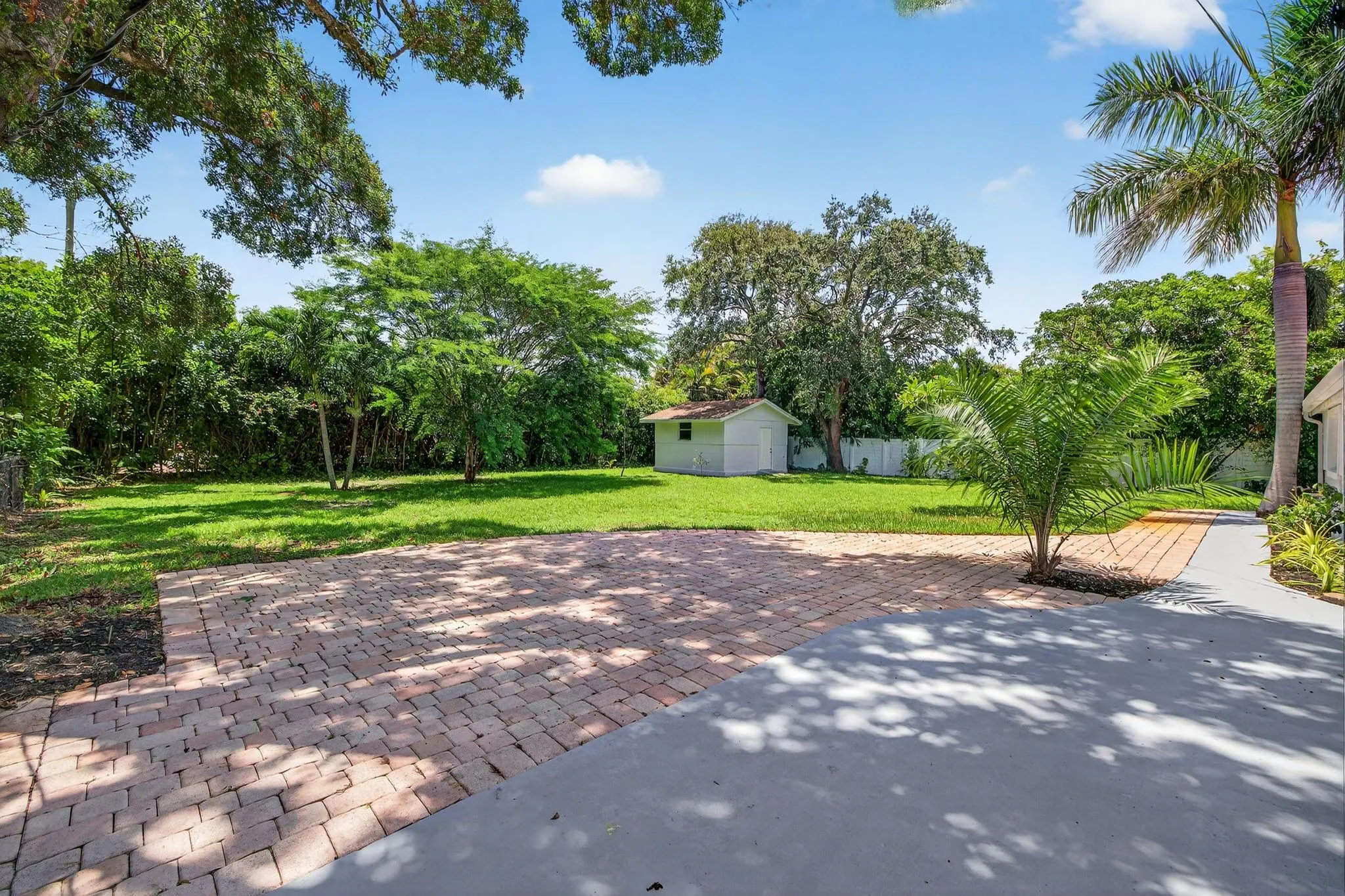 316 NW 24th St