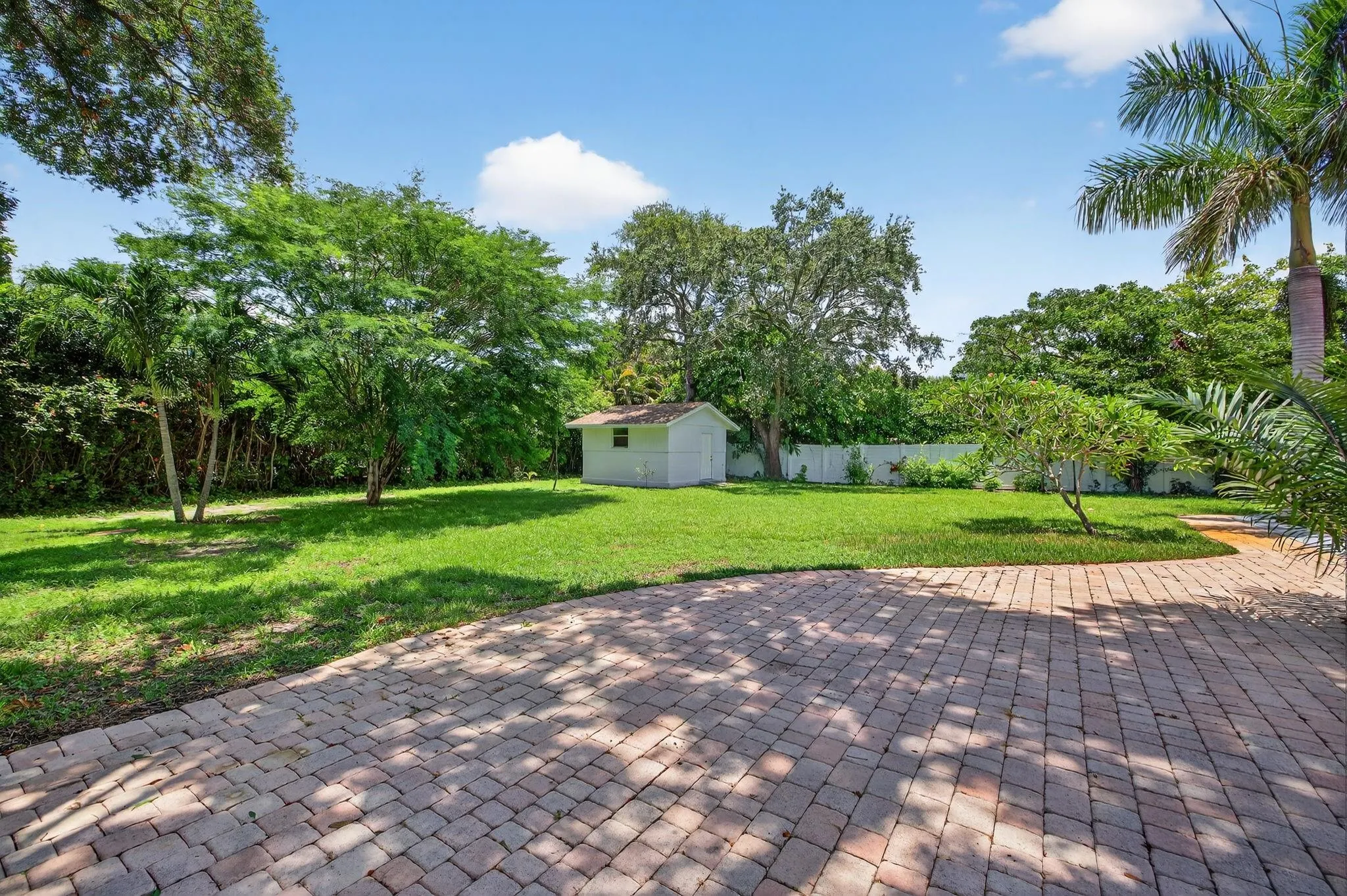 316 NW 24th St