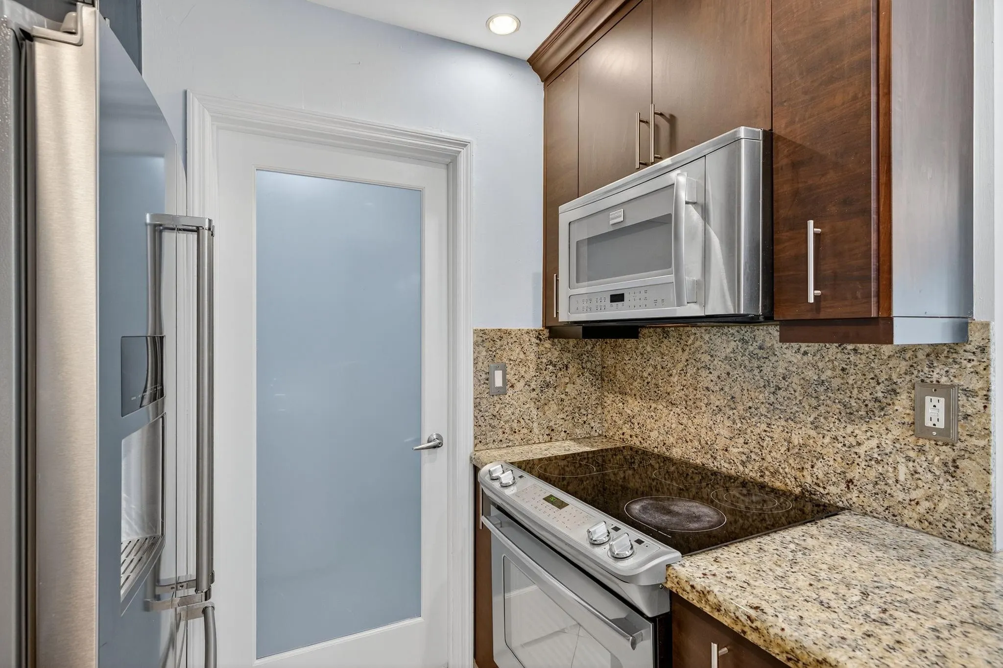 316 NW 24th St