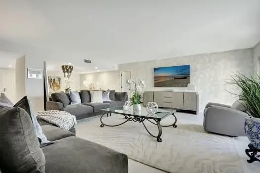 1800 S Ocean Blvd, #1002