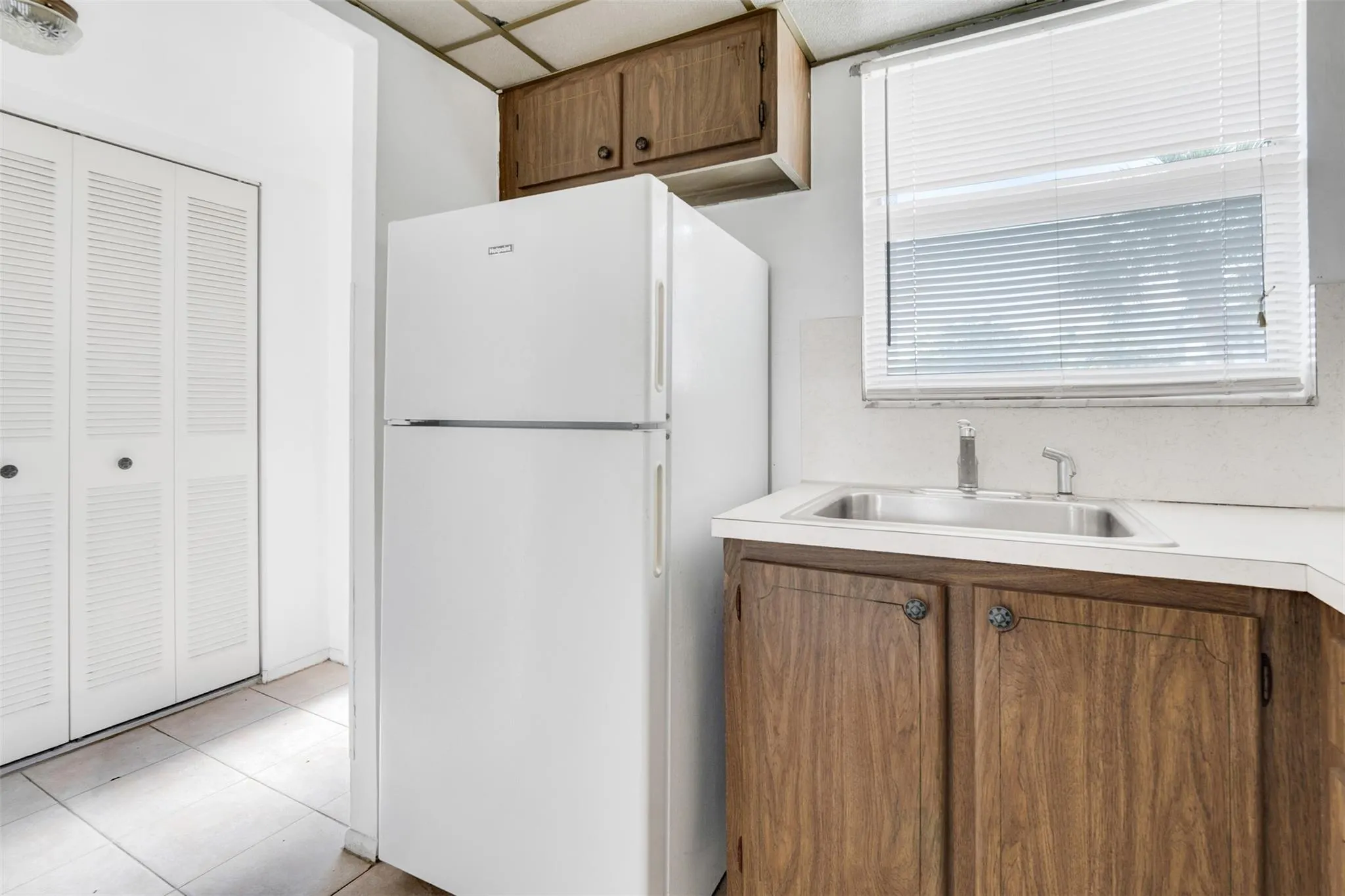 8510 Sunrise Lakes Blvd, #208