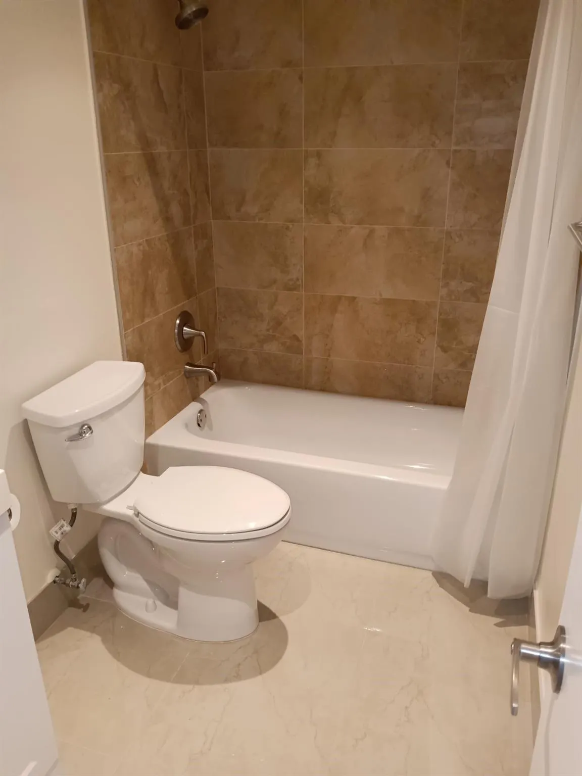 9861 Sunrise Lakes Blvd, #307