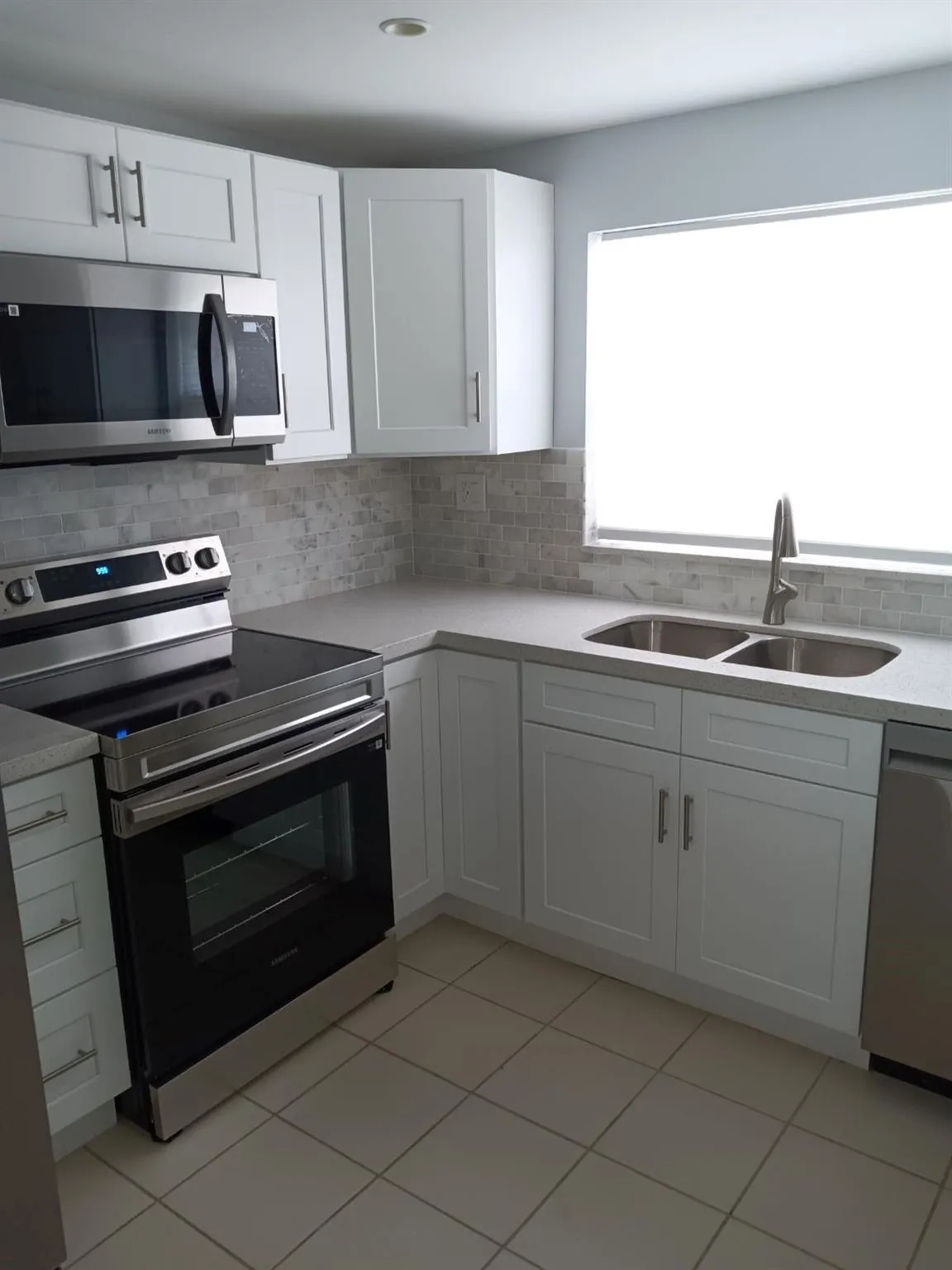 9861 Sunrise Lakes Blvd, #307