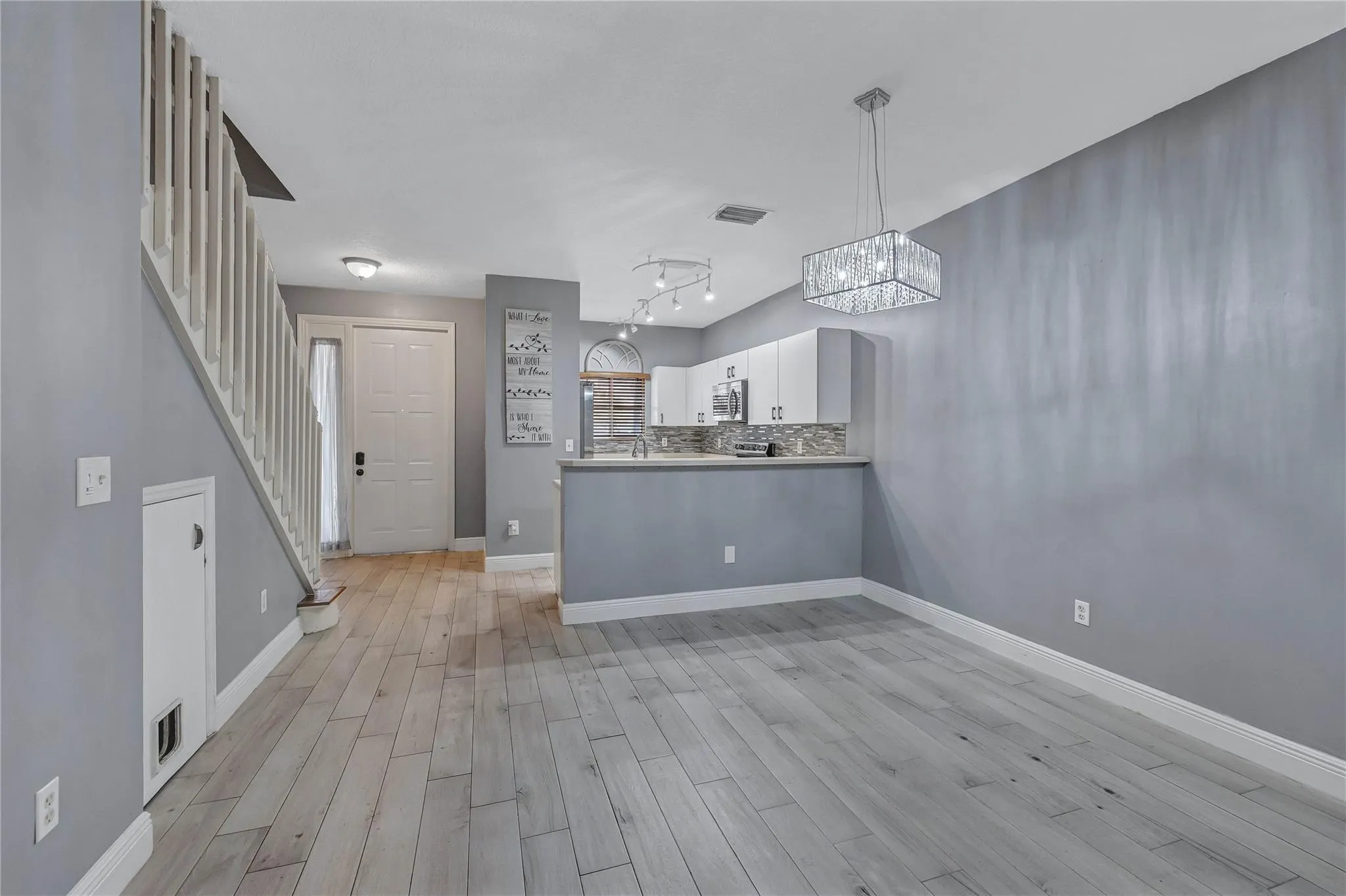 4844 NW 58th Manor